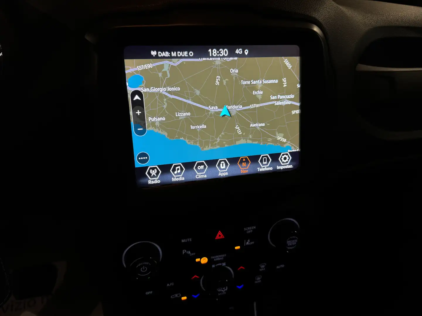 Jeep Renegade 1.3 T4 DDCT BUSINESS 2021 Rojo - 2