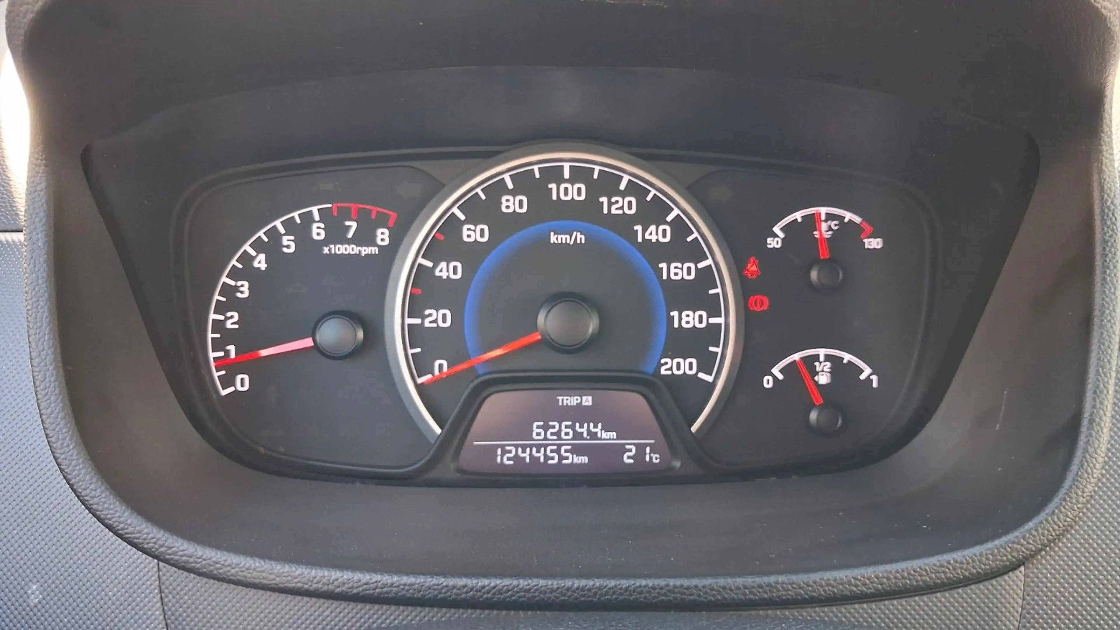 Hyundai i10 Passion 1.2  Klima, Erste Hand — photo 8