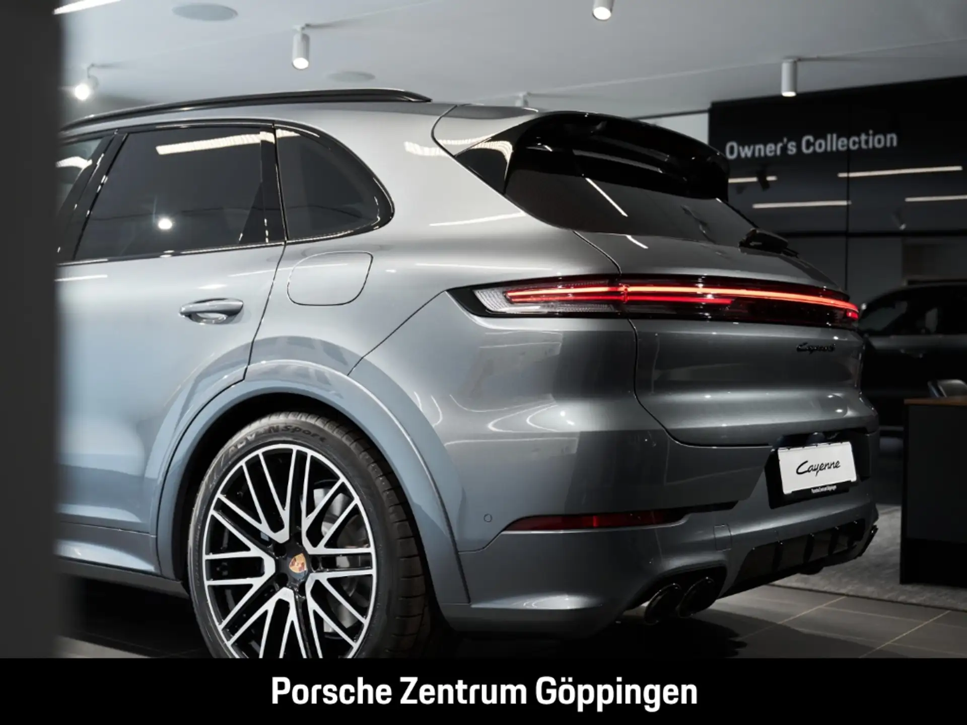 Porsche Cayenne S E-Hybrid 2026 회색 사진 7