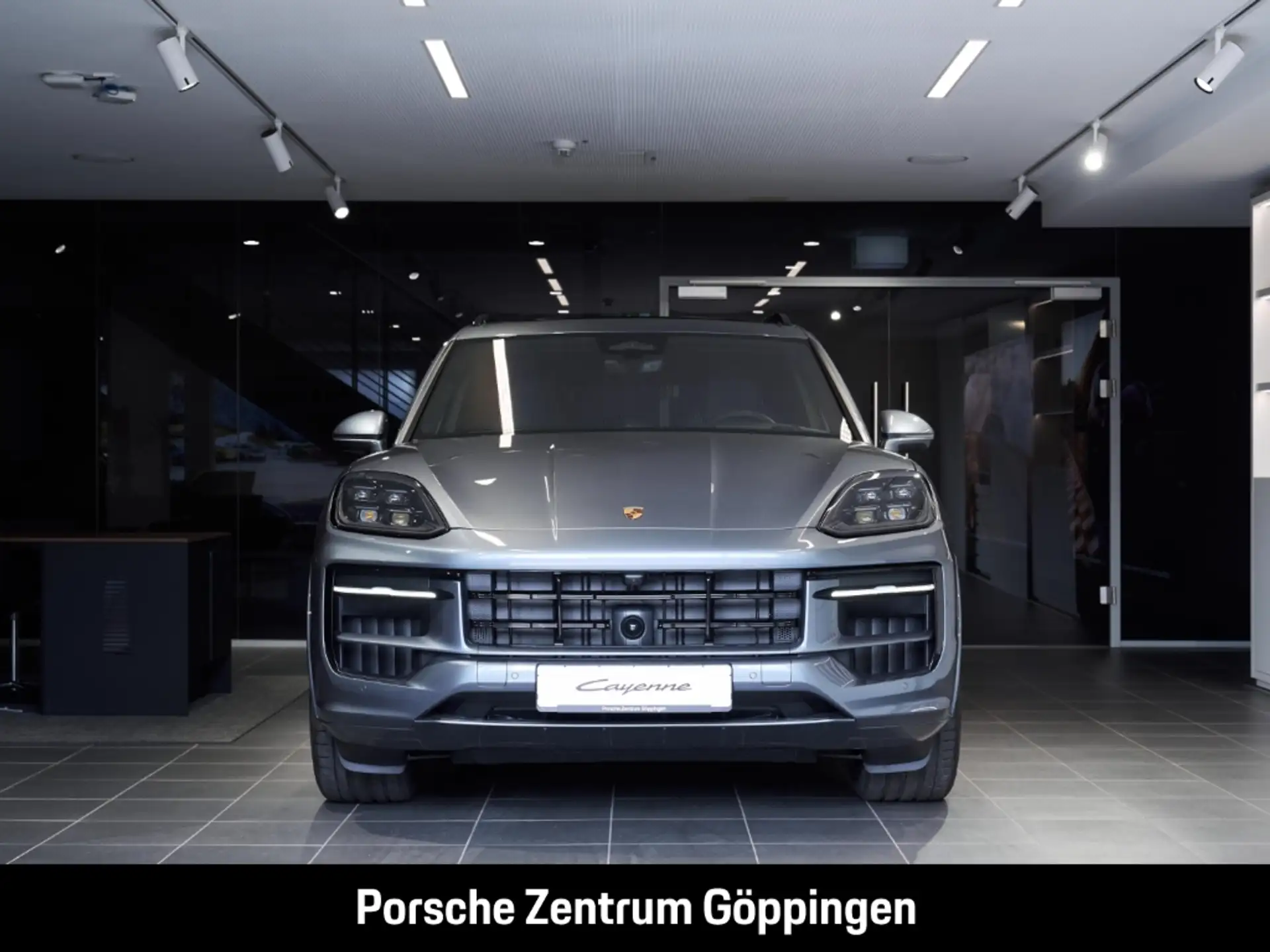 Porsche Cayenne S E-Hybrid 2026 회색 사진 4