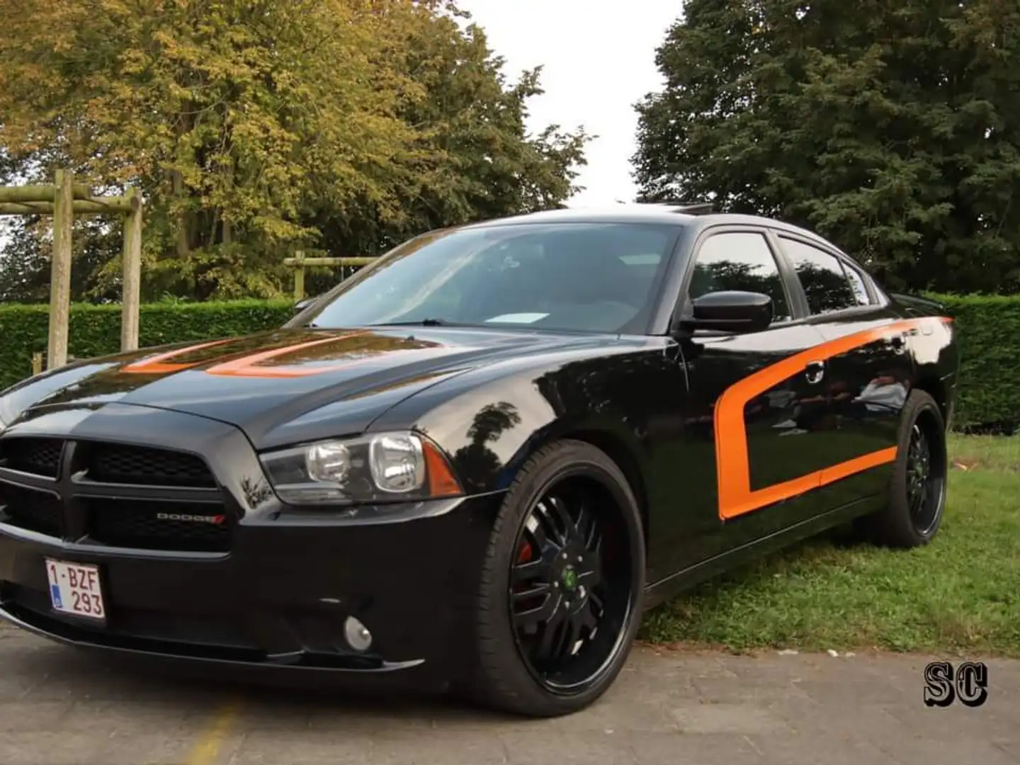 Dodge Charger crna - 1