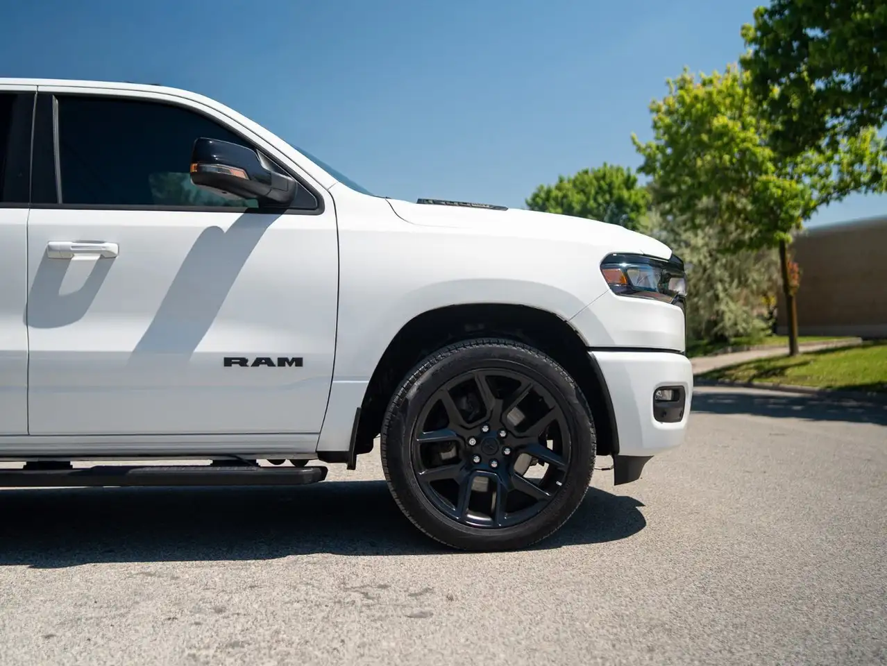 RAM 1500 снимка RAM 1500