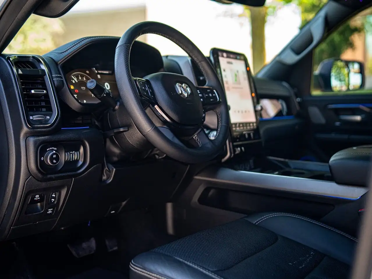 RAM 1500 снимка RAM 1500