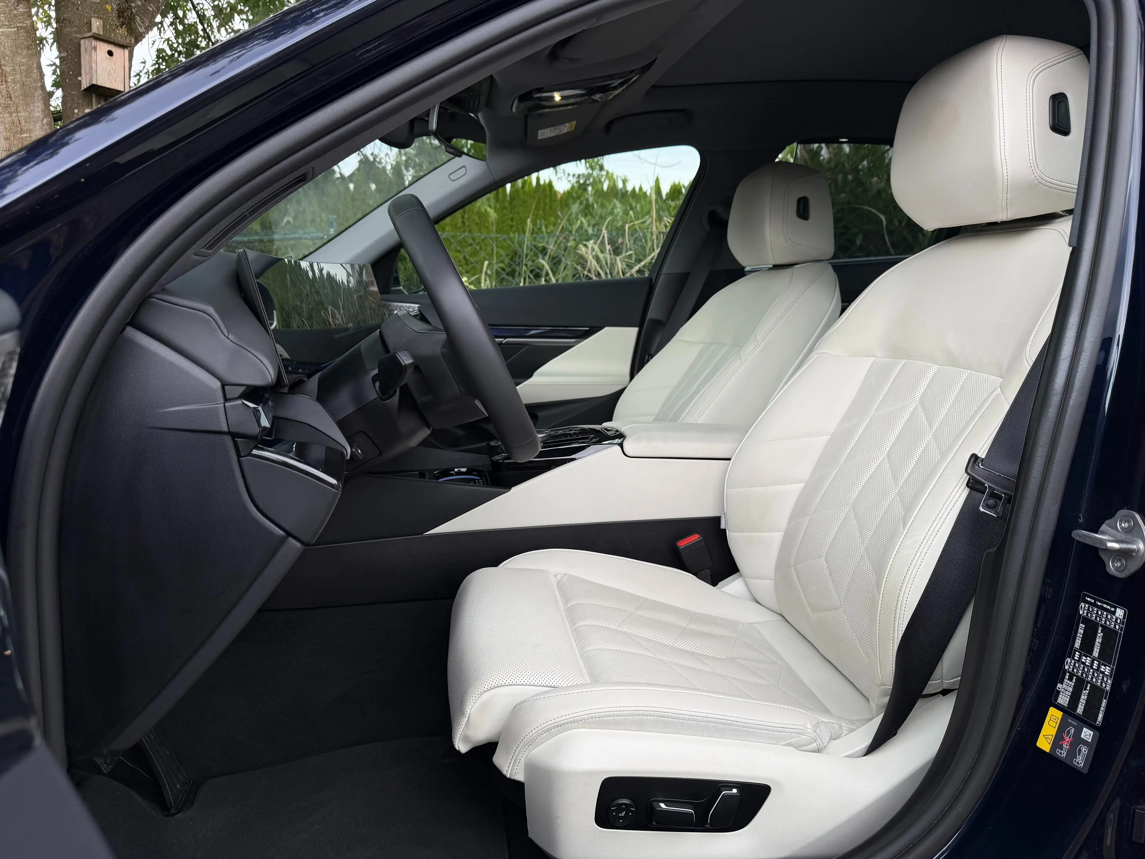 BMW i5 40 eDrive*Individual*Panorama*Bowers&Wilkins*TOP* — photo 9