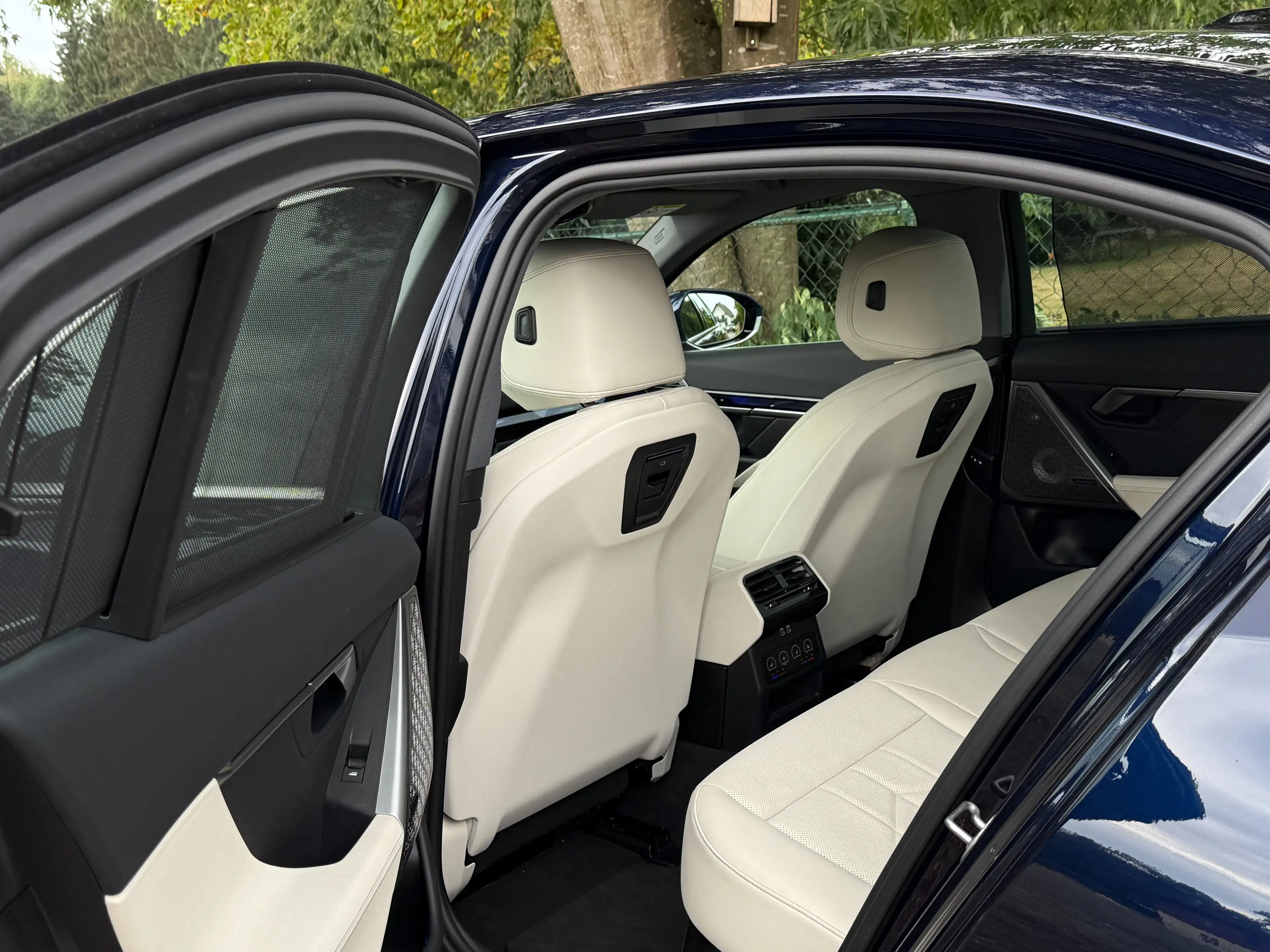 BMW i5 40 eDrive*Individual*Panorama*Bowers&Wilkins*TOP* — photo 13