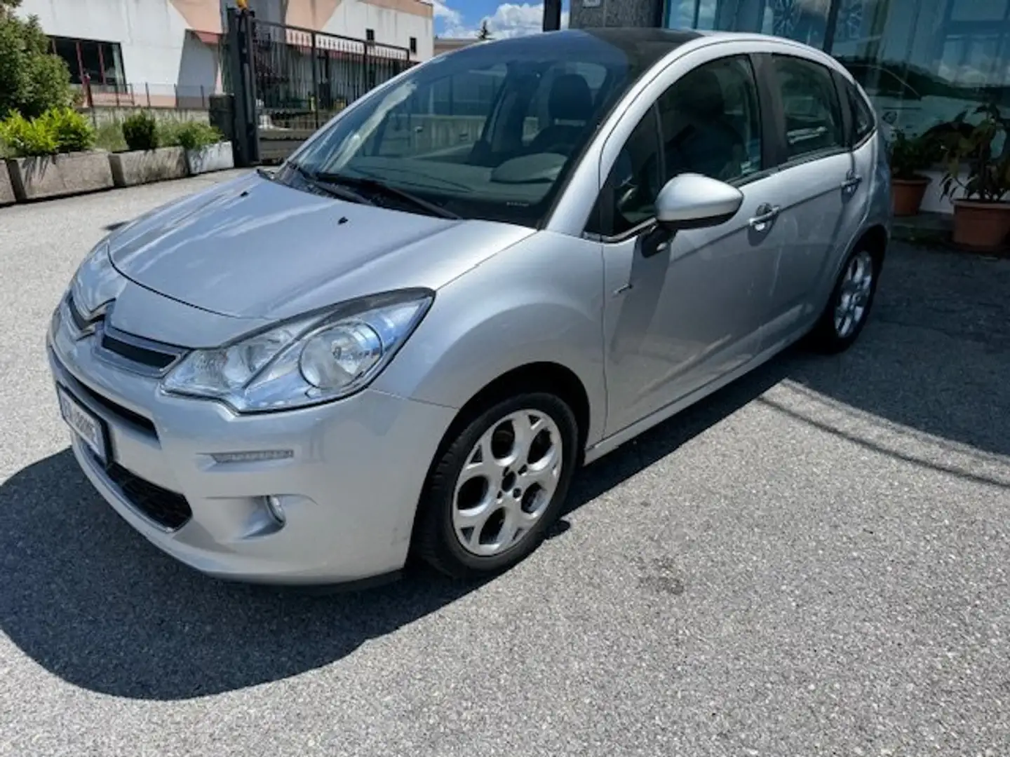 Citroen C3 C3 1.2 puretech (vti) Exclusive 82cv FL Silber - 2