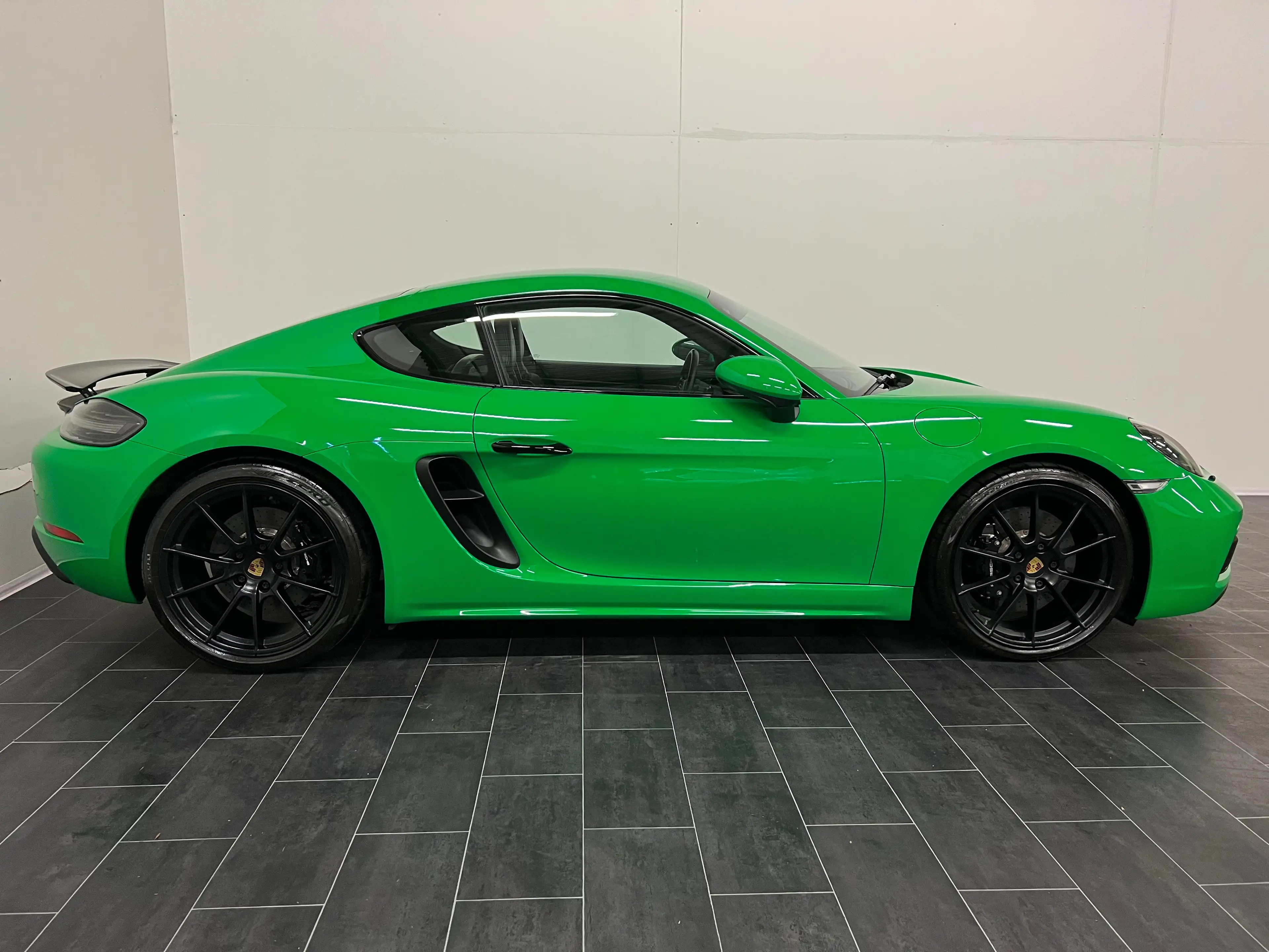 Porsche 718 GTS 4.0 **Vollausstattung-Keramik-Burmester** — photo 4