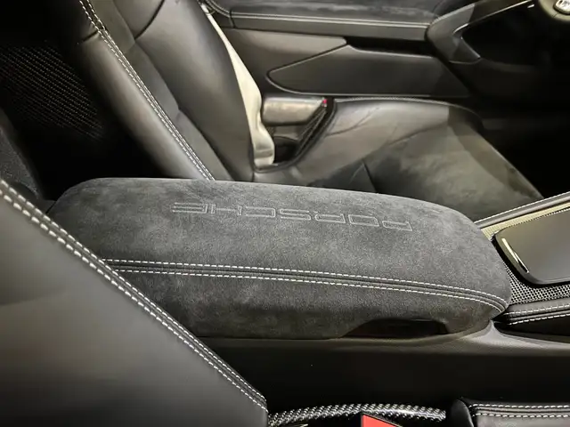 Porsche 718 GTS 4.0 **Vollausstattung-Keramik-Burmester** Ansicht 30