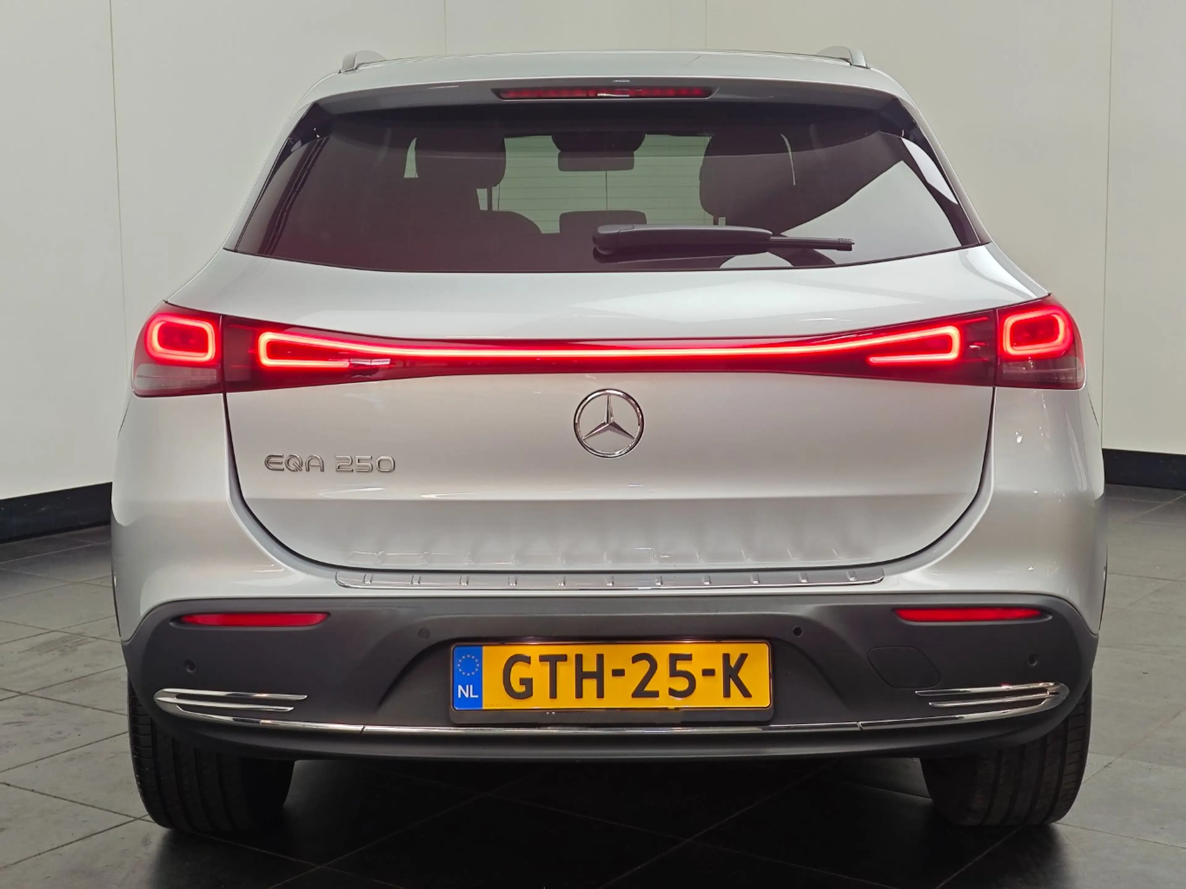Mercedes-Benz EQA 250 67 kWh 190pk Edition | Panoramadak | Bestuurdersst — photo 11