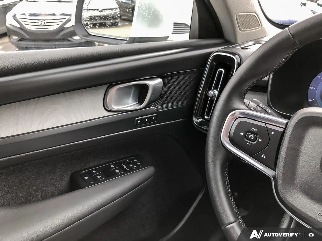 Volvo XC40 снимка Volvo XC40