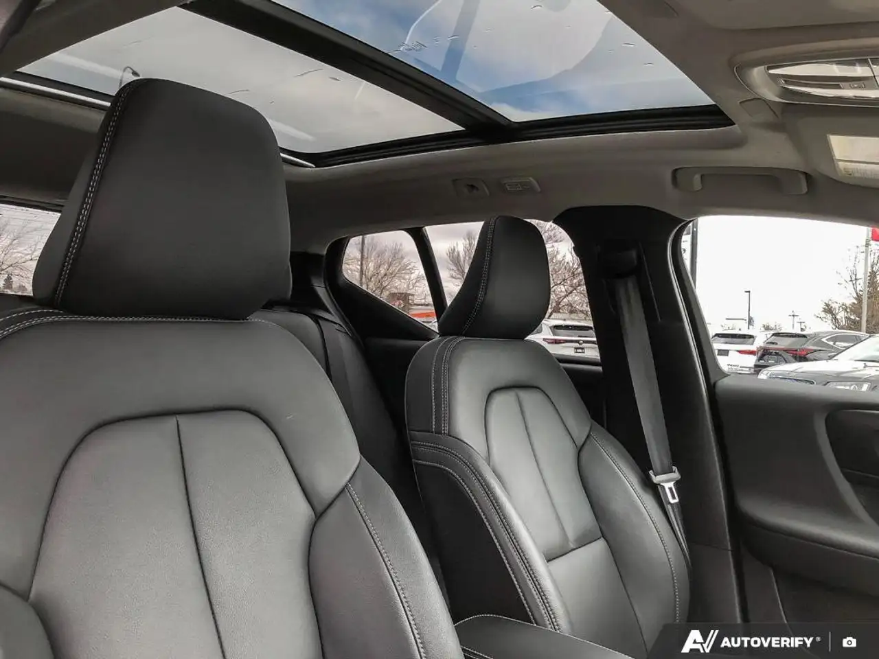 Volvo XC40 снимка Volvo XC40