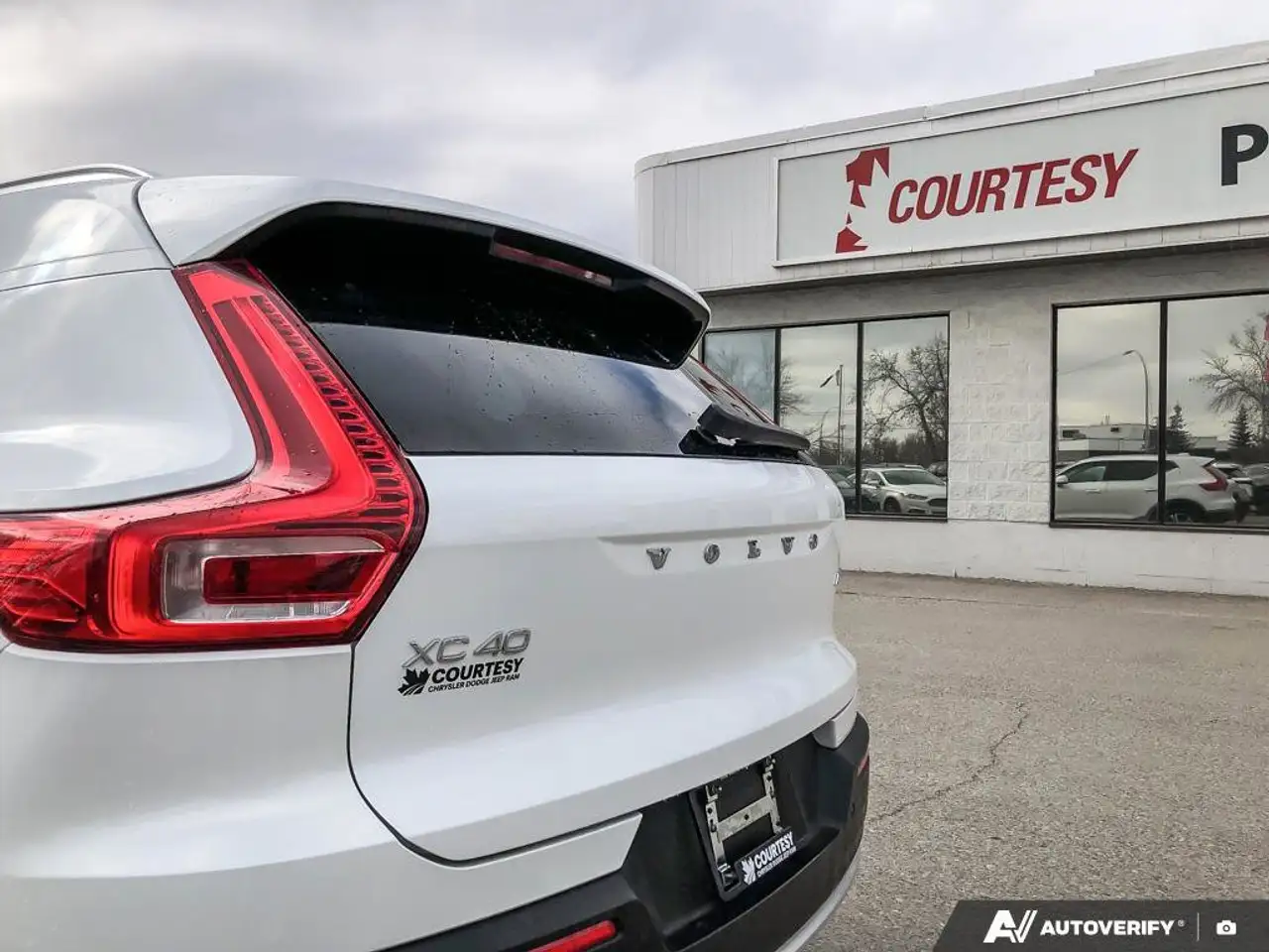 Volvo XC40 снимка Volvo XC40