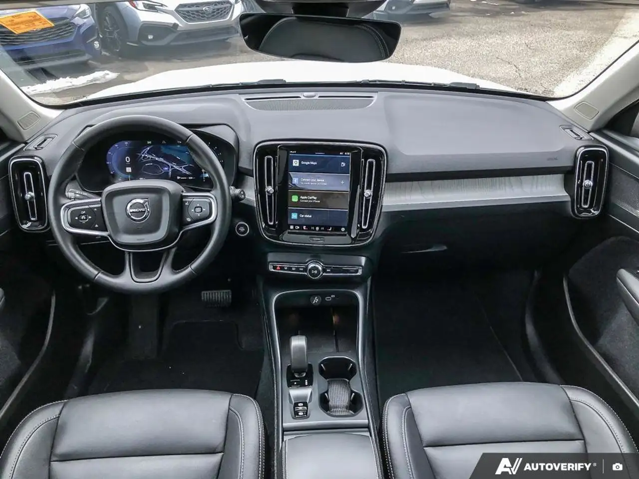 Volvo XC40 снимка Volvo XC40