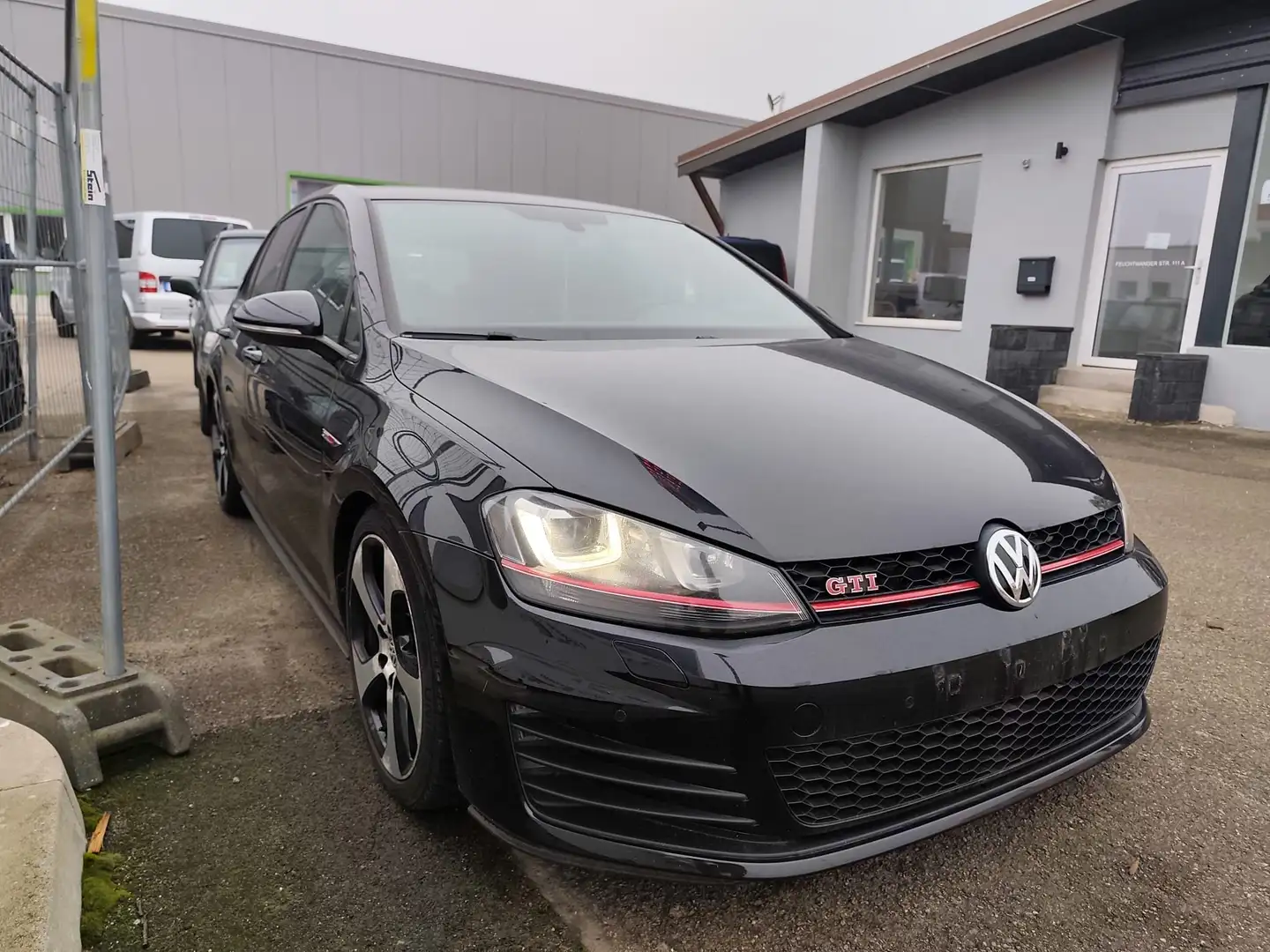 Volkswagen Golf GTI GTI Performance BMT / 6-Gang / SHZ / 8-Fach Schwarz - 1