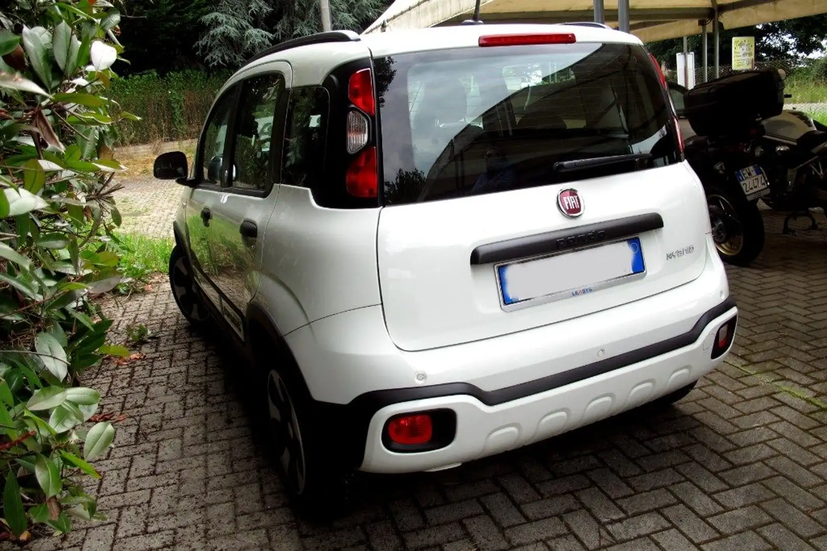 Fiat Panda Cross 1.0 FireFly S&S Hybrid CITY CROSS Wit - 2