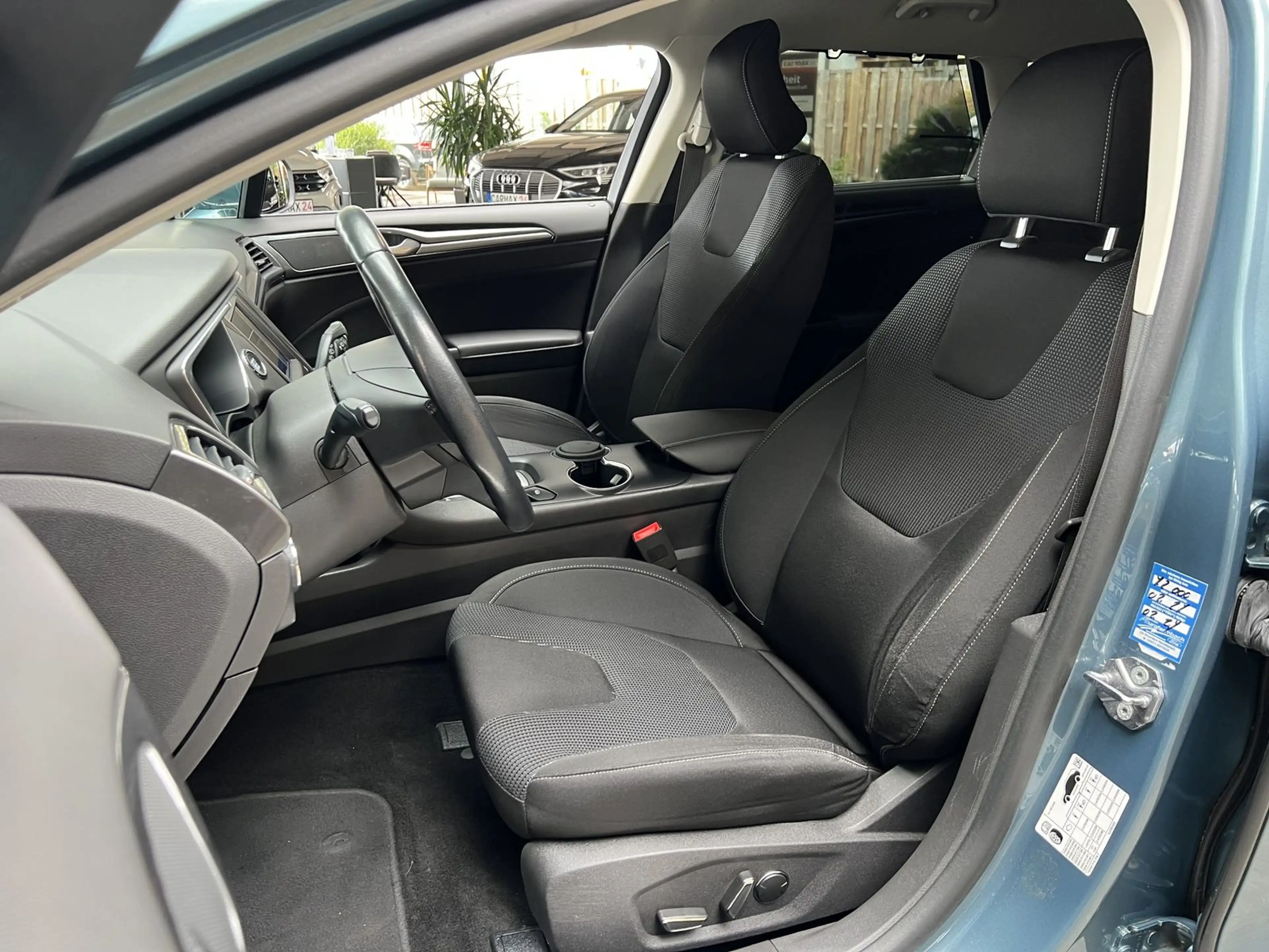 Ford Mondeo Hybrid Kamera Navi CarPlay/Android — photo 2