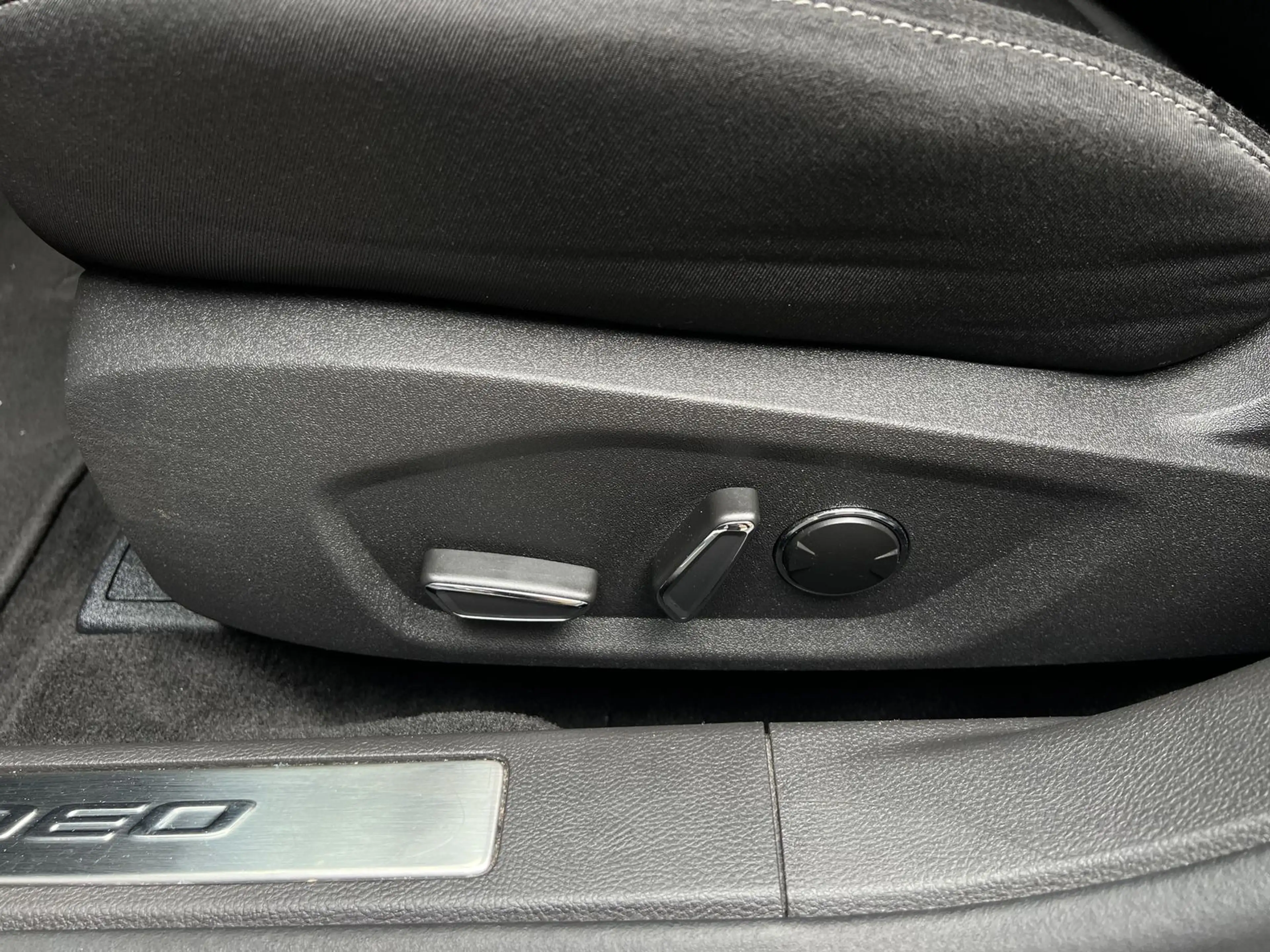 Ford Mondeo Hybrid Kamera Navi CarPlay/Android — photo 6