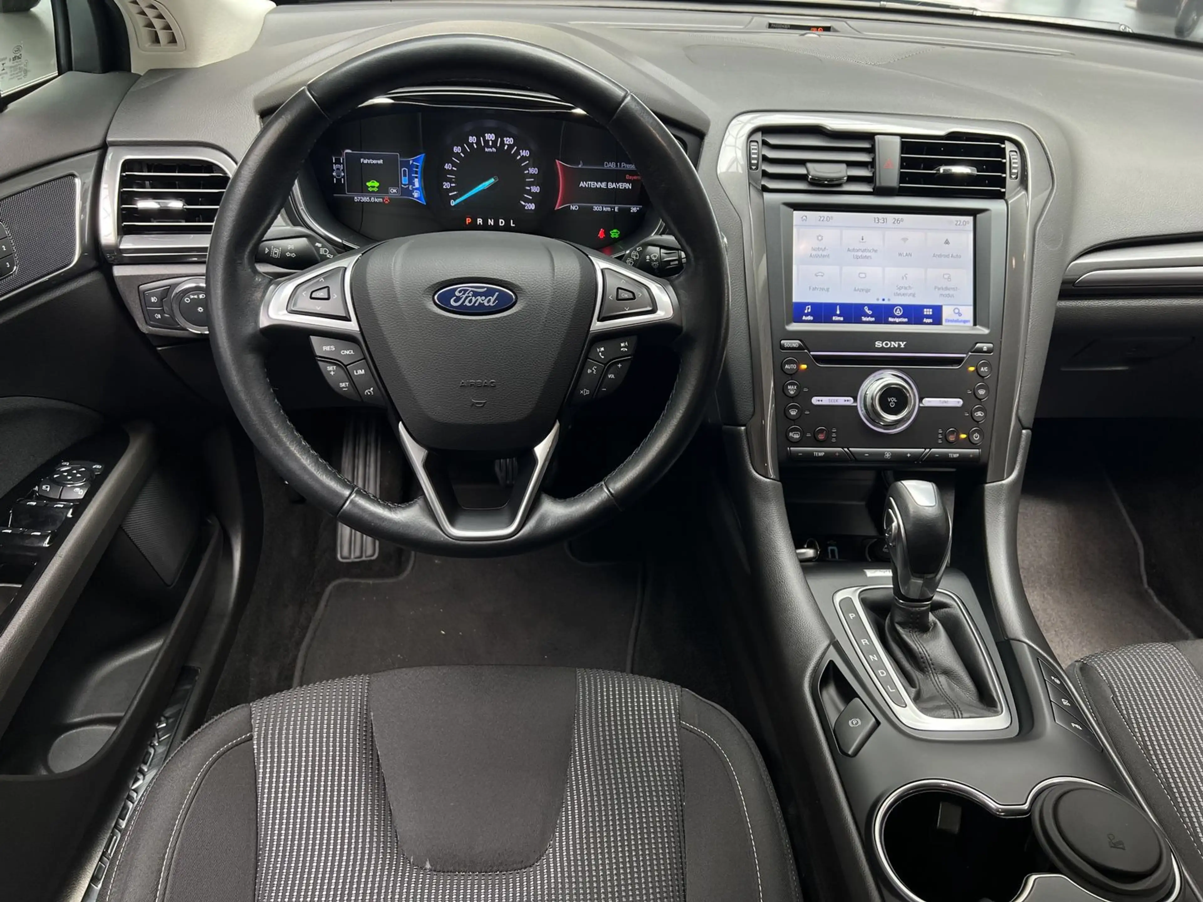 Ford Mondeo Hybrid Kamera Navi CarPlay/Android — photo 10