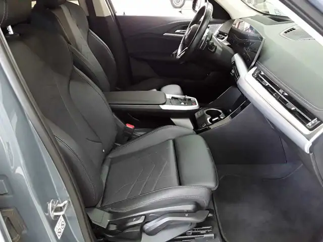 BMW X1 view 8
