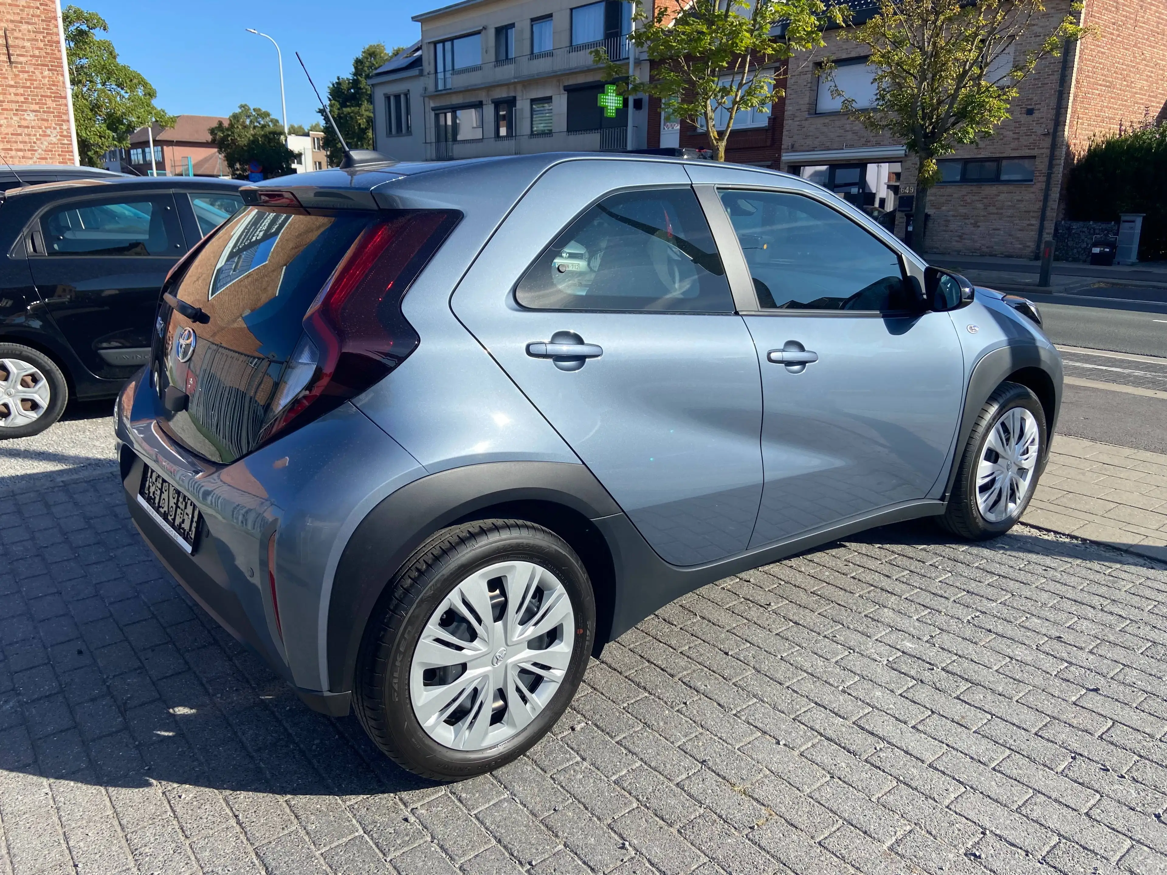 Toyota Aygo X 1.0 AIRCO CAMERA CRUISE CARPLAY TREKHAAK — photo 3