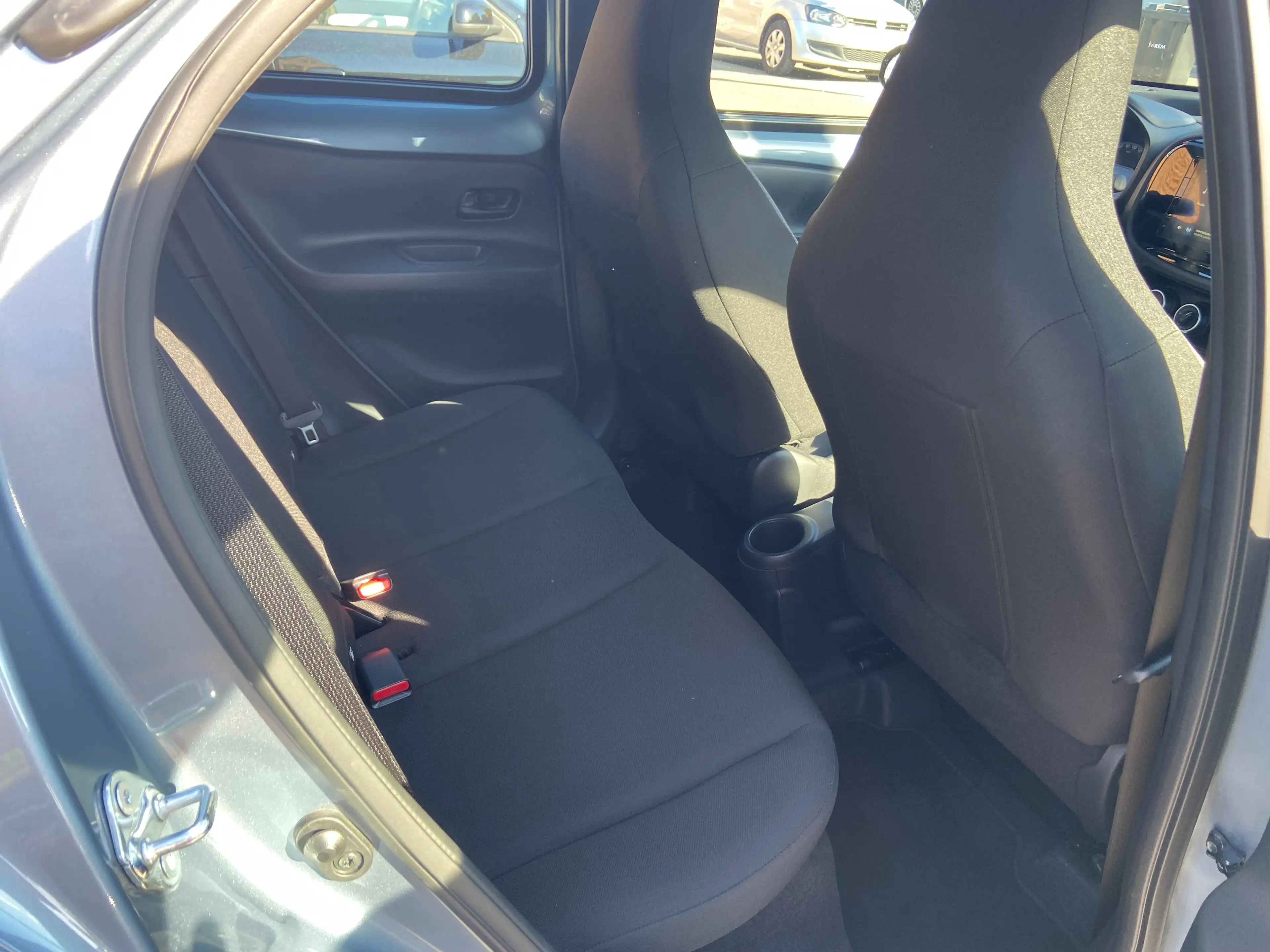 Toyota Aygo X 1.0 AIRCO CAMERA CRUISE CARPLAY TREKHAAK — photo 6