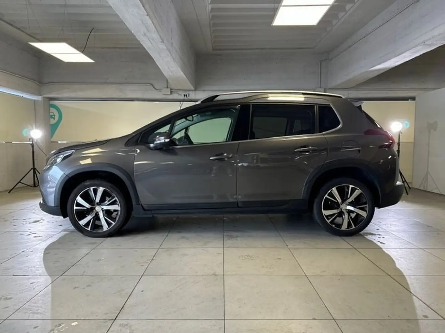 Peugeot 2008 PureTech Turbo 110cv Allure S/S Grigio - 2