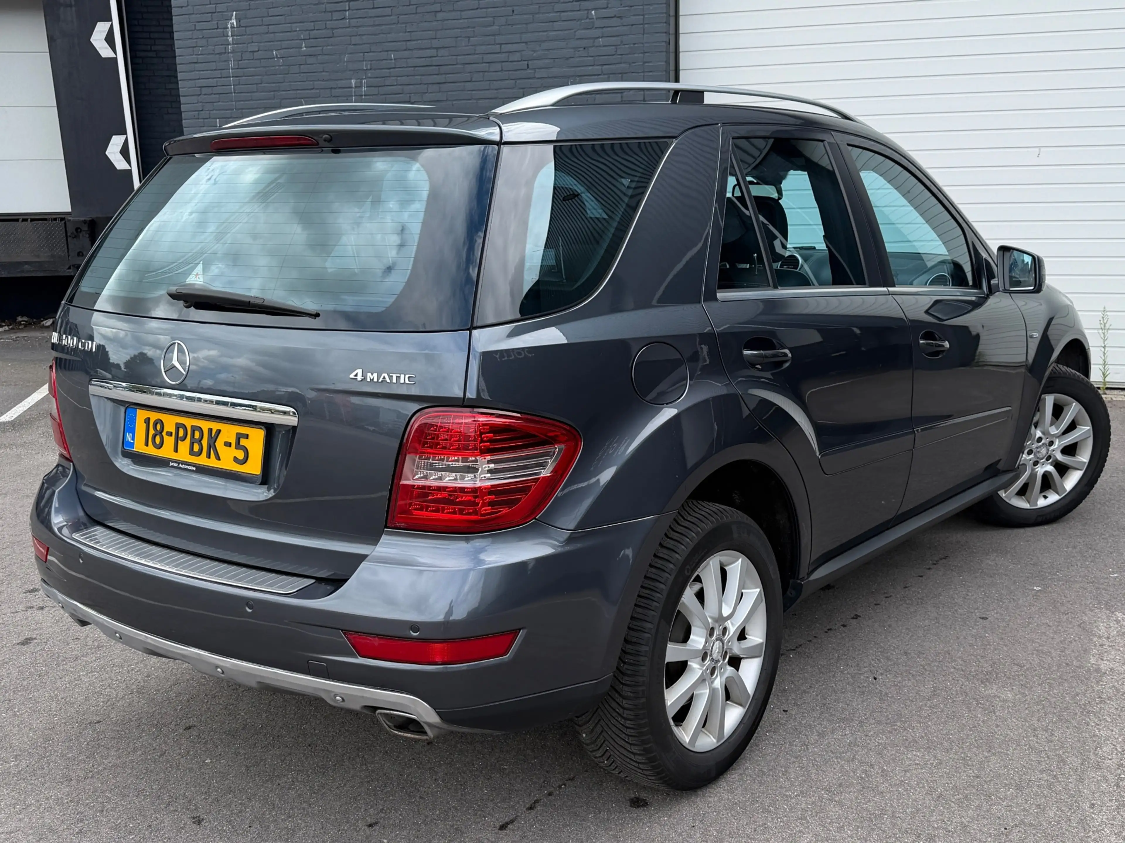 Mercedes-Benz ML 300 M-klasse CDI BlueEFFICIENCY DEALERONDERHOUDEN/LEDE — photo 9