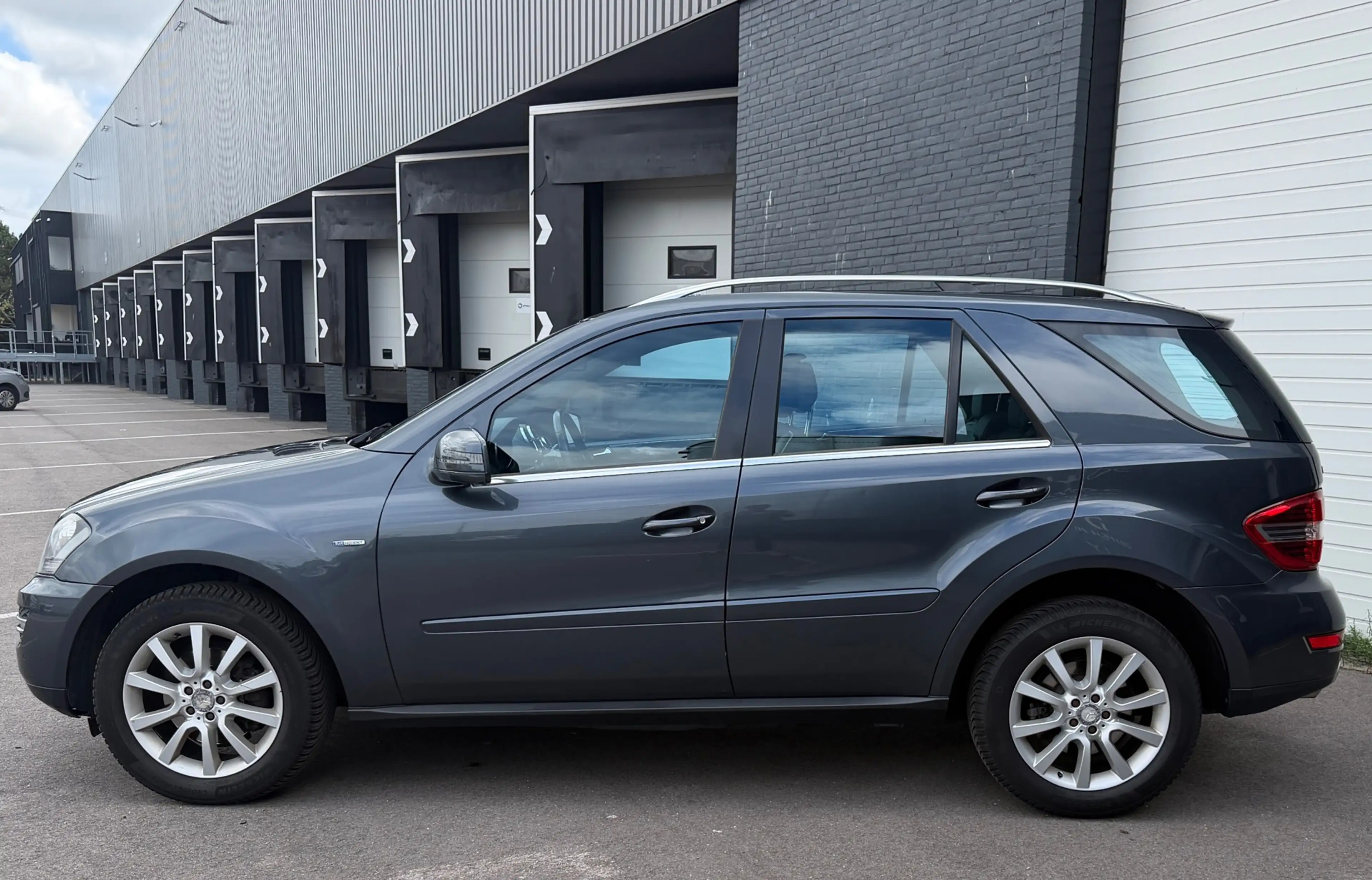Mercedes-Benz ML 300 M-klasse CDI BlueEFFICIENCY DEALERONDERHOUDEN/LEDE — photo 3