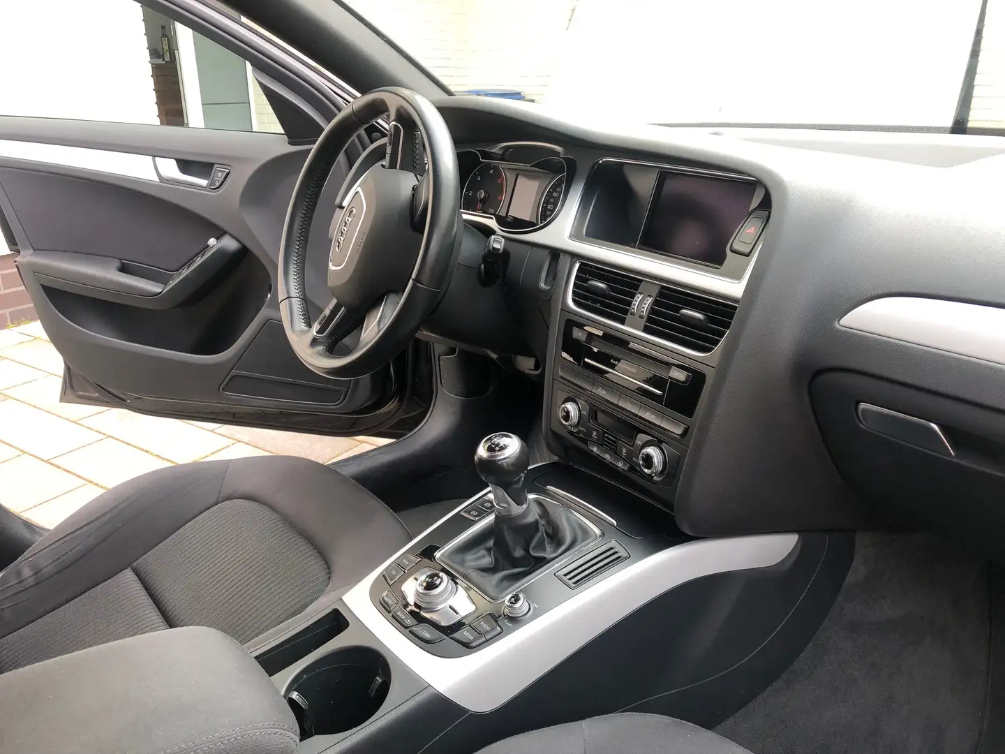 Audi A4 A4 Avant 2.0 TDI DPF Ambiente Schwarz - 2
