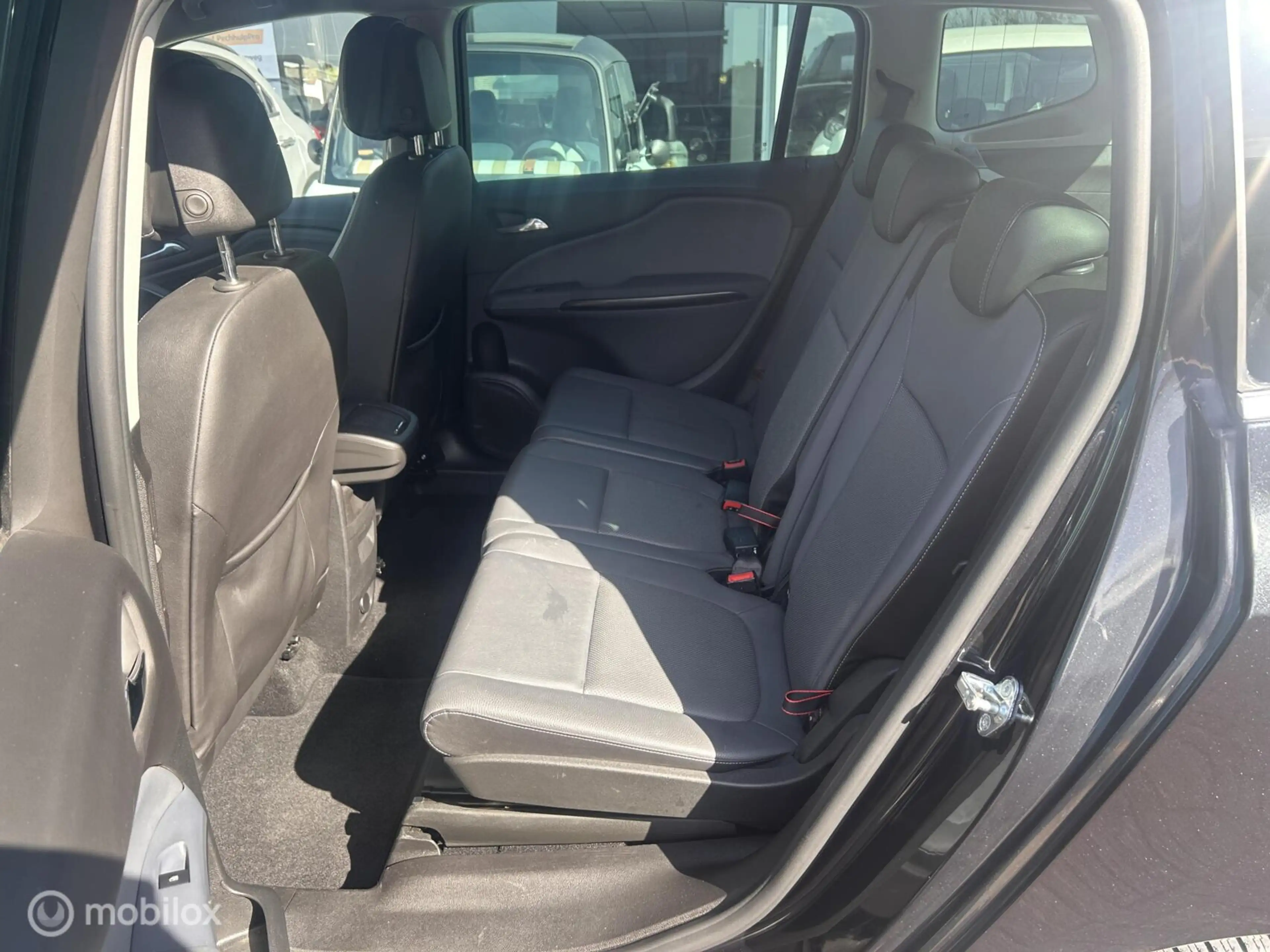 Opel Zafira Tourer 1.6 170 PK Automaat Unieke Auto ! — photo 22