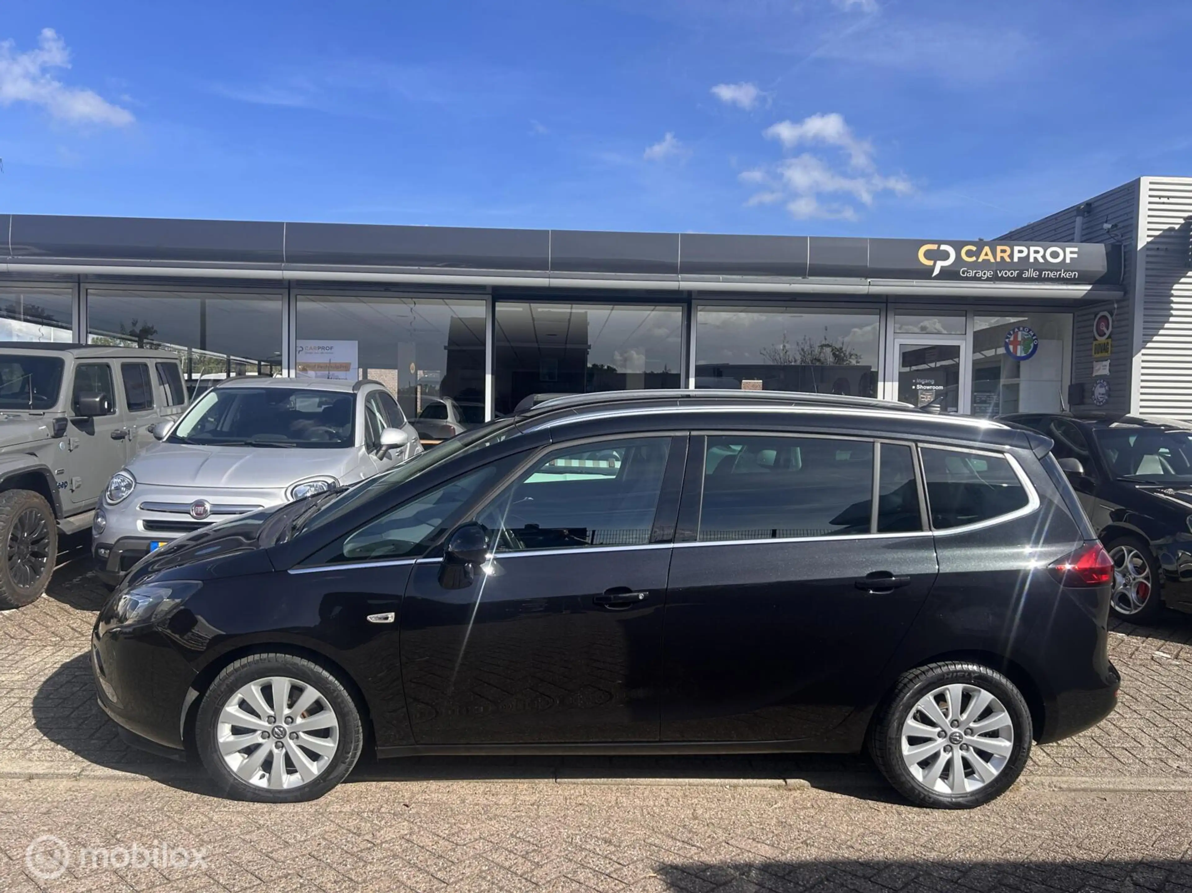 Opel Zafira Tourer 1.6 170 PK Automaat Unieke Auto ! — photo 2