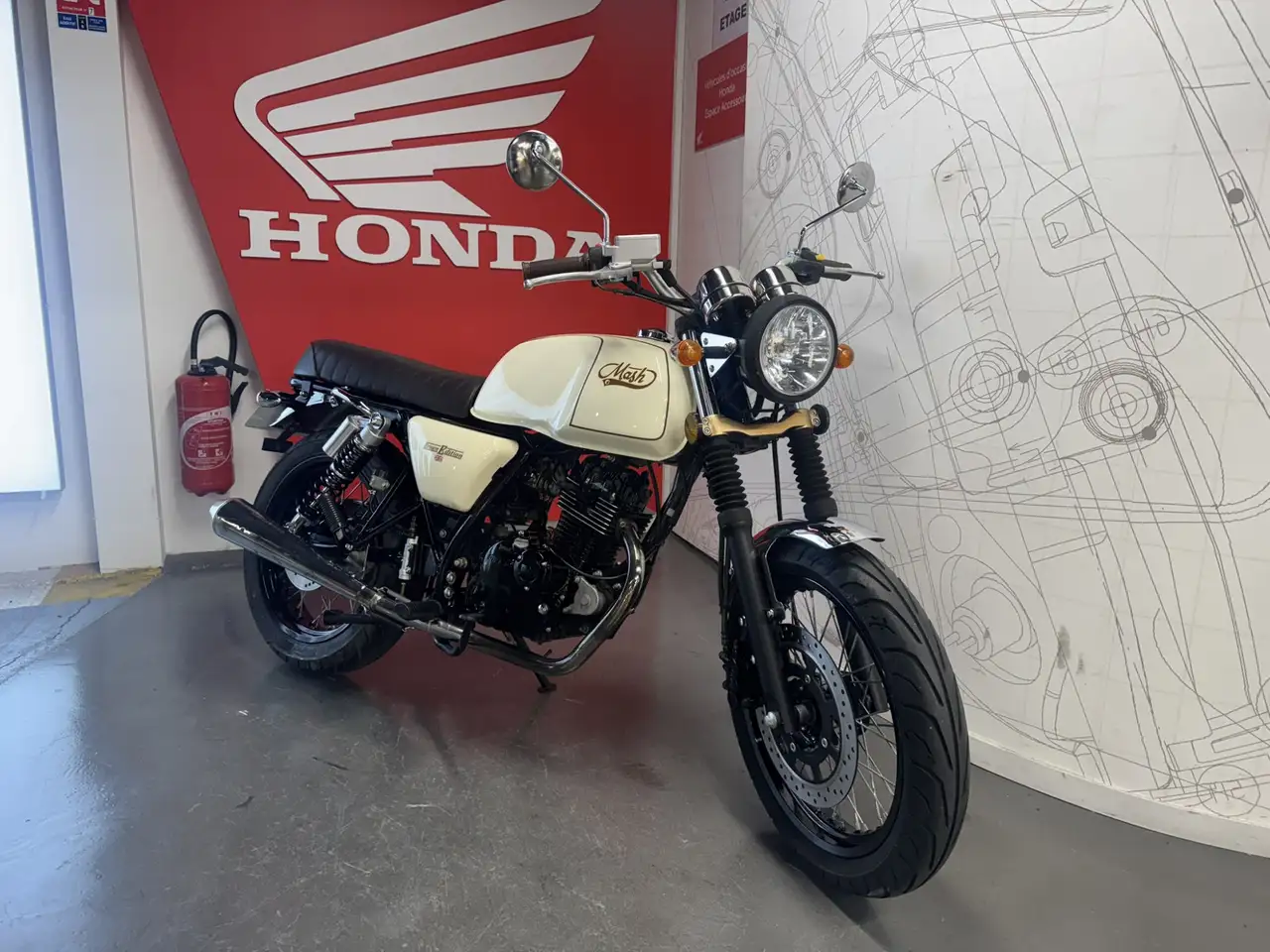 Mash Seventy 125