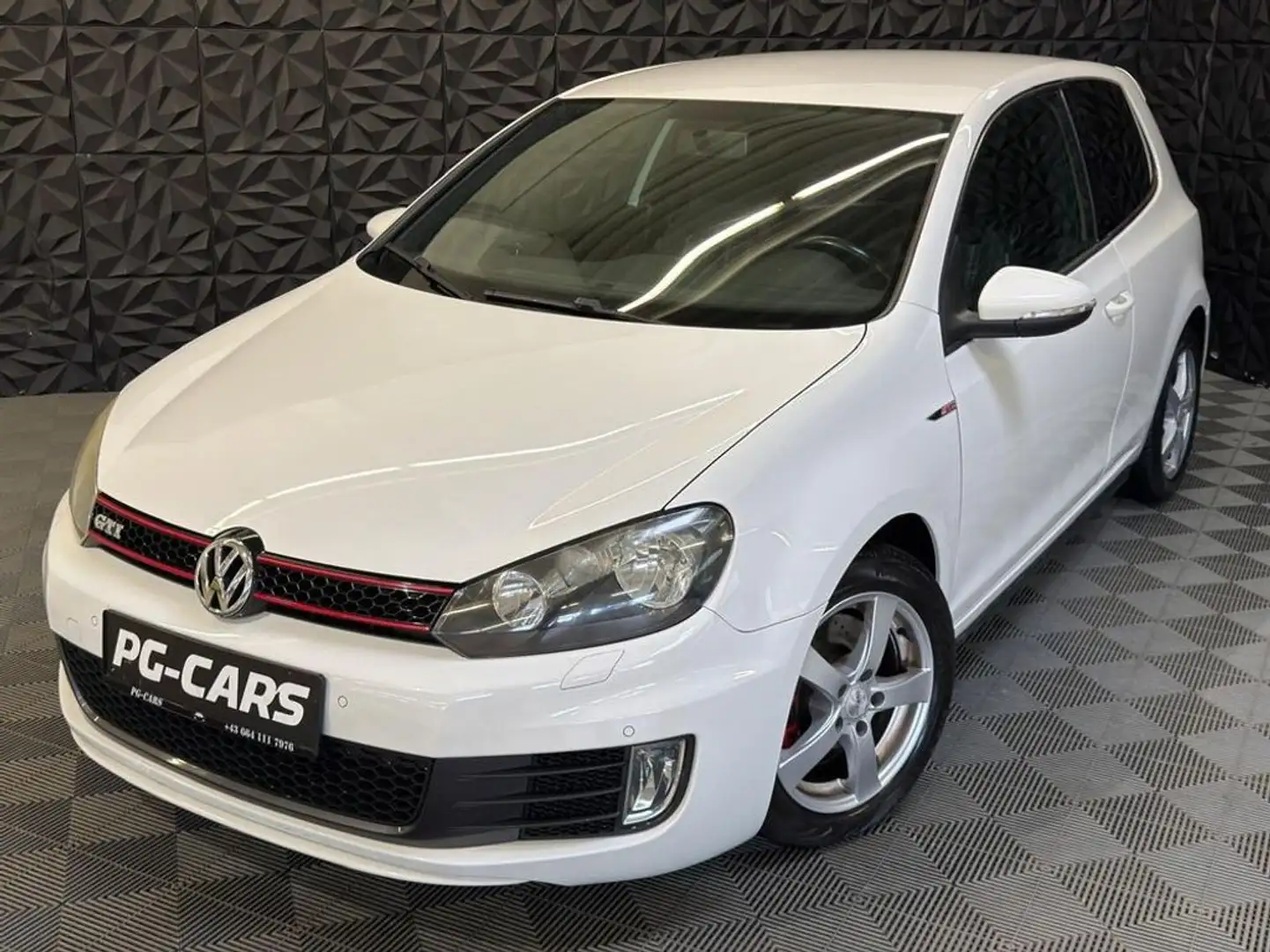 Volkswagen Golf GTI 2.0 TSI *Jänner Angebot* Weiß - 2