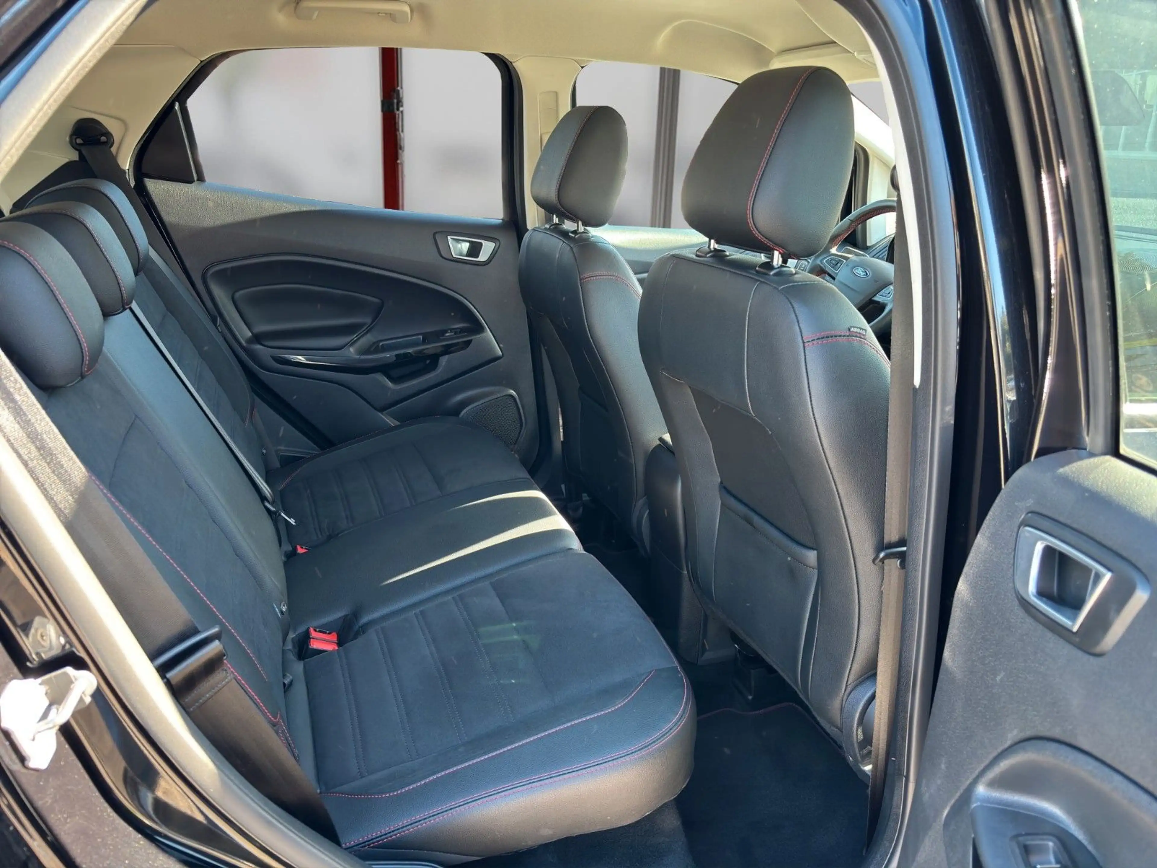Ford EcoSport NUR 16.172 KM | ST-LINE | 140 PS — photo 11