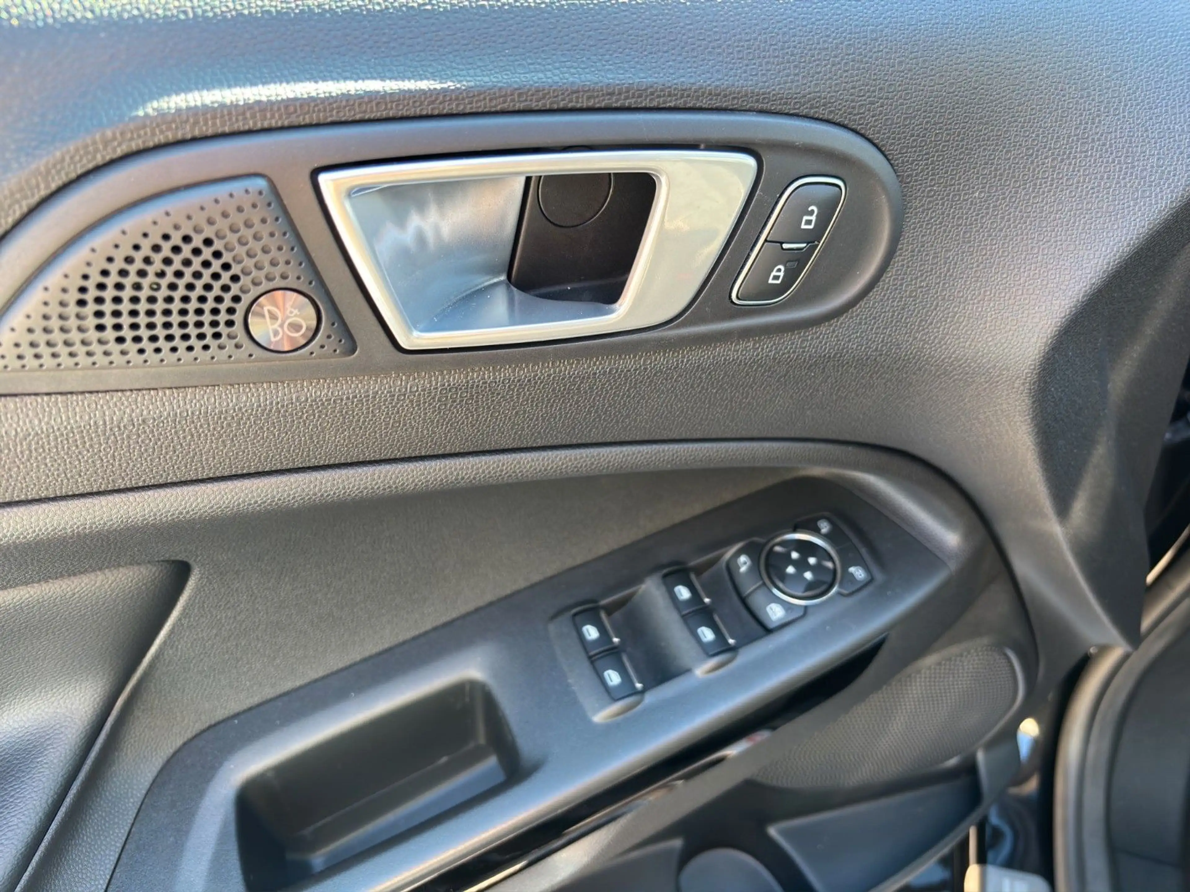 Ford EcoSport NUR 16.172 KM | ST-LINE | 140 PS — photo 15