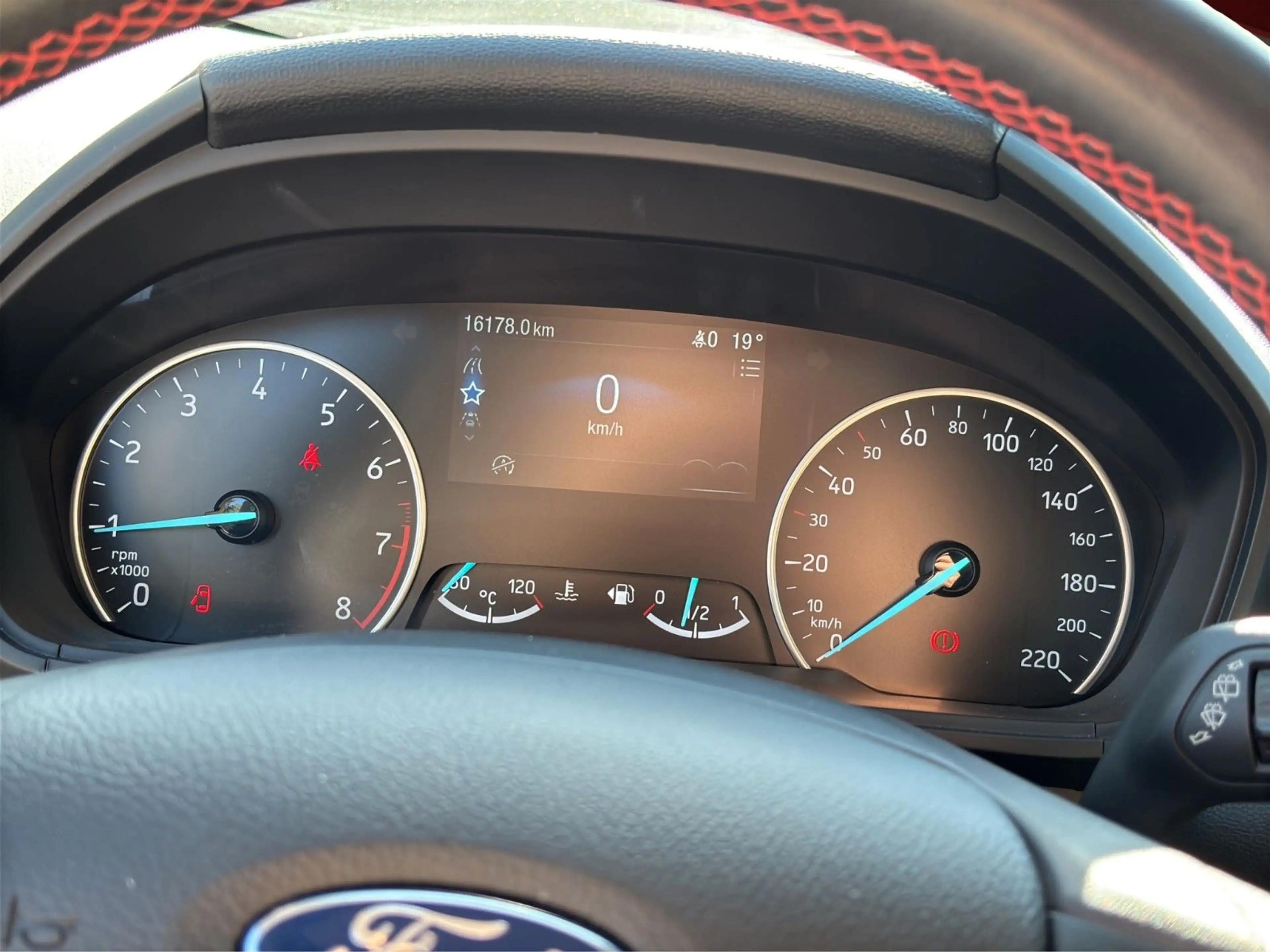 Ford EcoSport NUR 16.172 KM | ST-LINE | 140 PS — photo 18