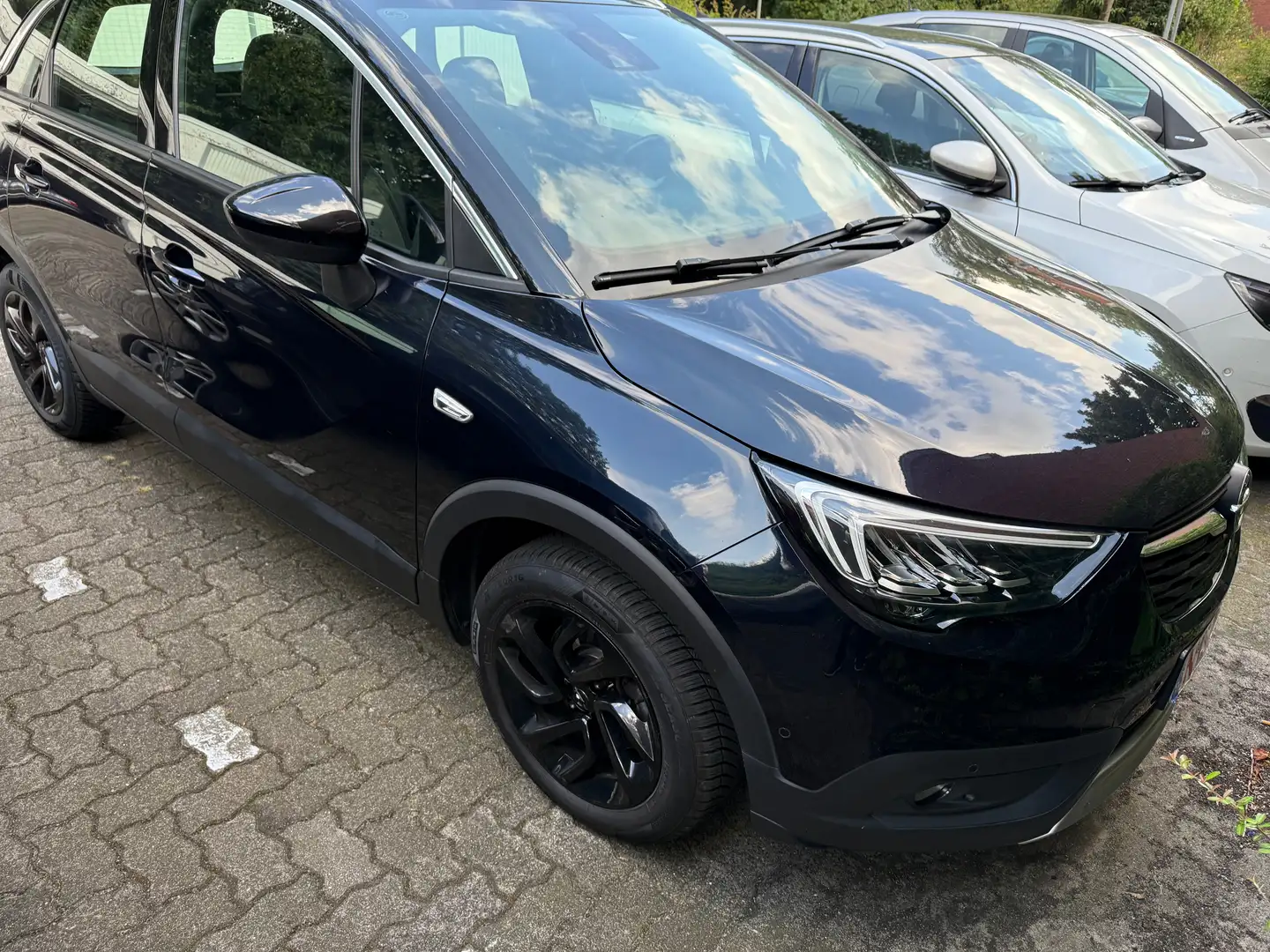 Opel Crossland X Innovation Blau - 2