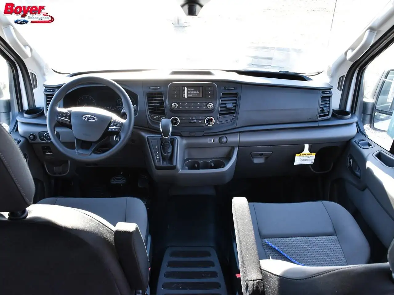 Ford Transit Cargo Van снимка Ford Transit Cargo Van