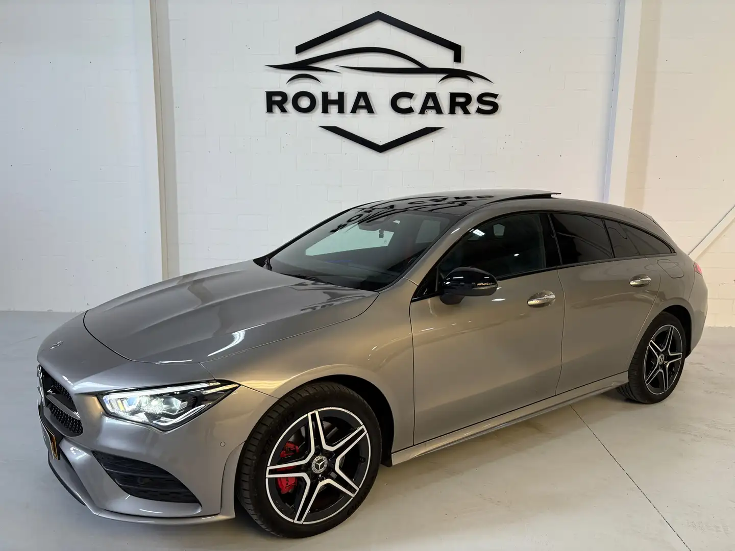 Mercedes-Benz CLA 250 Shooting Brake e Business Solution AMG Limited Grijs - 2