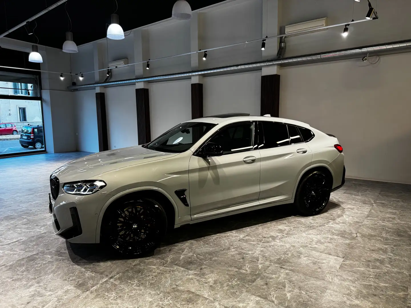 BMW X4 M Competition Tetto Navi C.21" Laser HarmanK M-Track Gris - 2