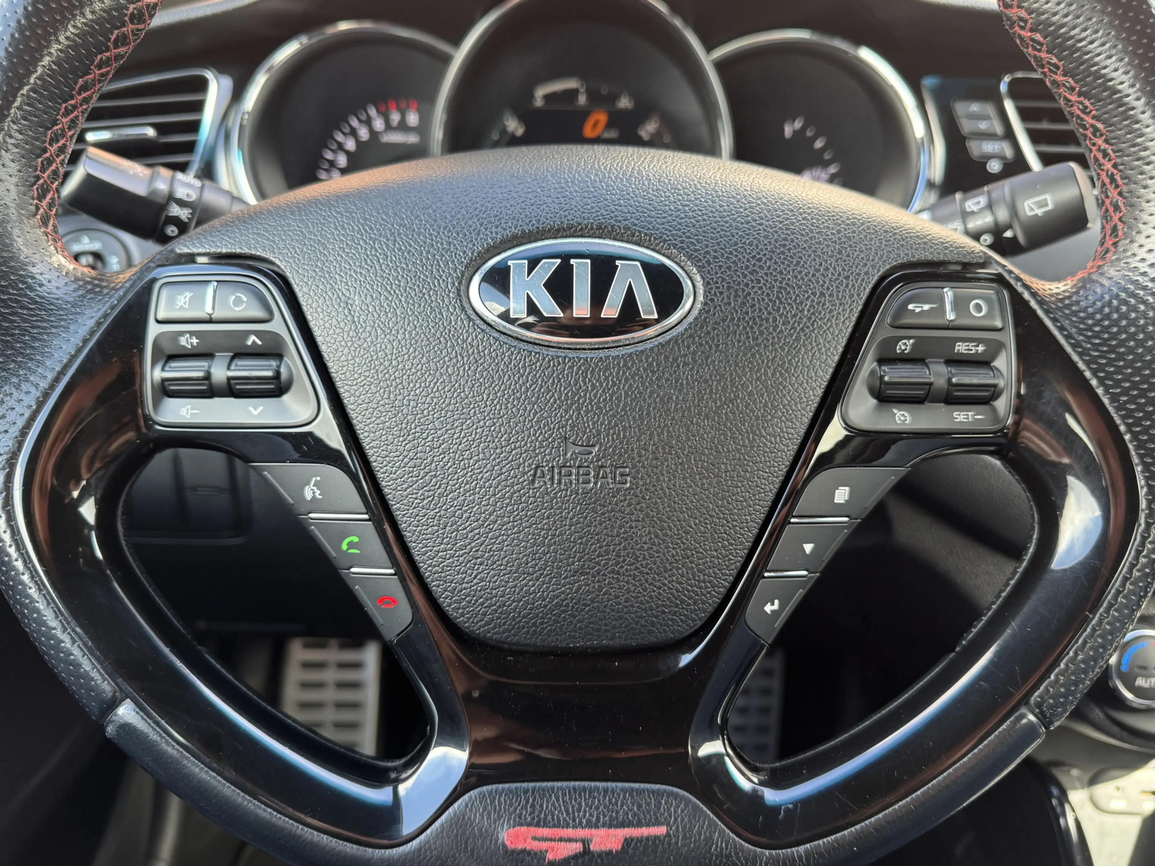 Kia Ceed / cee'd 1.6 GT | NL-AUTO! | DEALER OH! | NAVI! | CAMERA! — photo 19