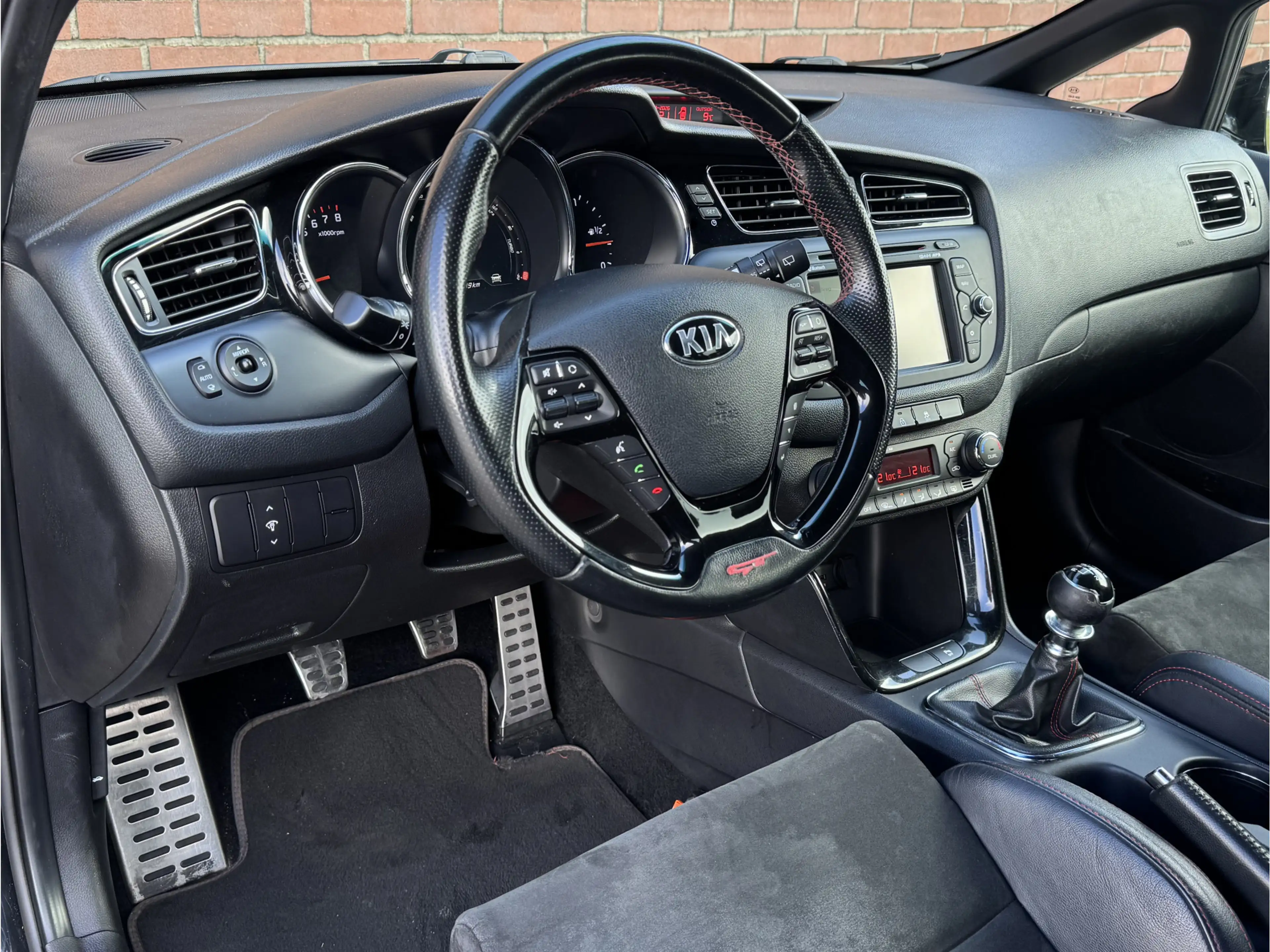 Kia Ceed / cee'd 1.6 GT | NL-AUTO! | DEALER OH! | NAVI! | CAMERA! — photo 9