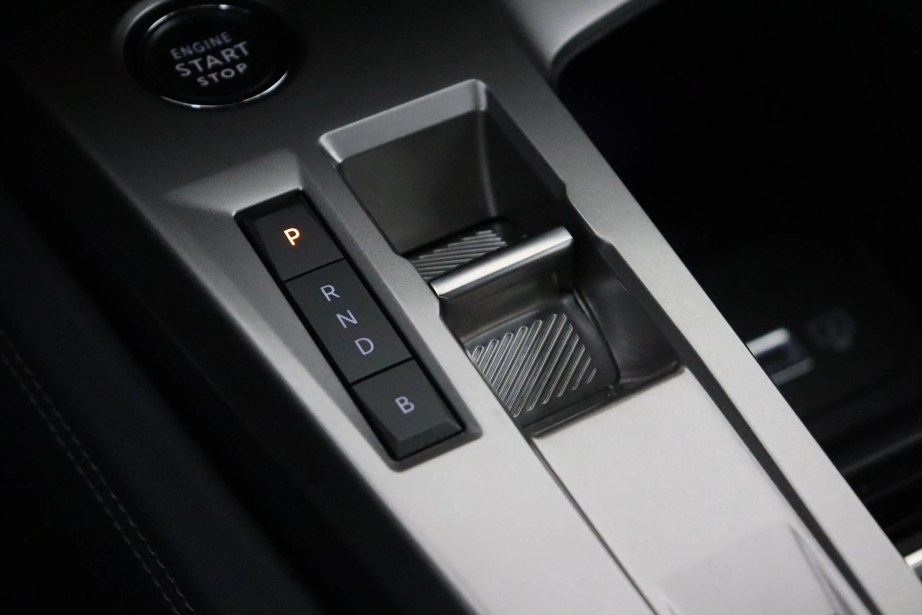 Peugeot 408 1.6 PHEV  EAT8 ALLURE  + A/T + GPS + CARPLAY + CAM — photo 13