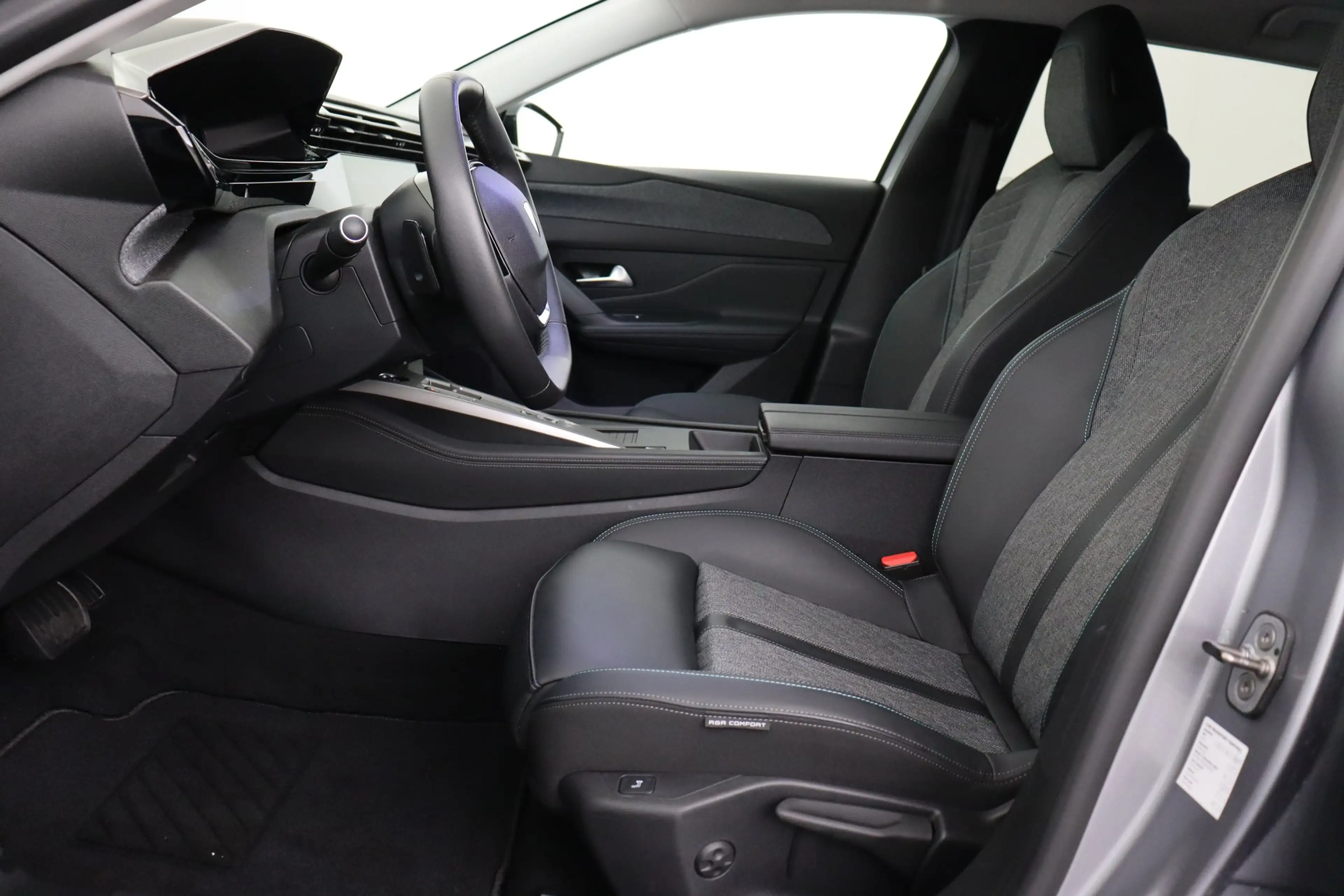 Peugeot 408 1.6 PHEV  EAT8 ALLURE  + A/T + GPS + CARPLAY + CAM — photo 11
