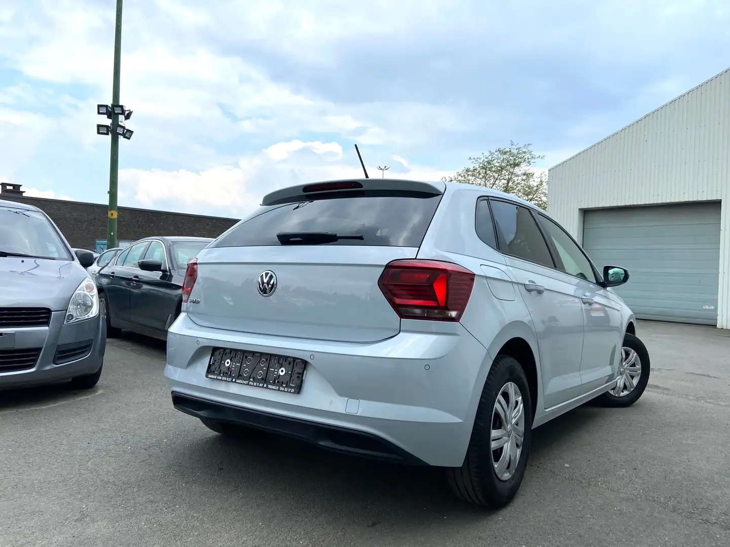 Volkswagen Polo VI 1.0i *ESSENCE* NEW MOD 2019* TRENDLINE* Blauw - 2