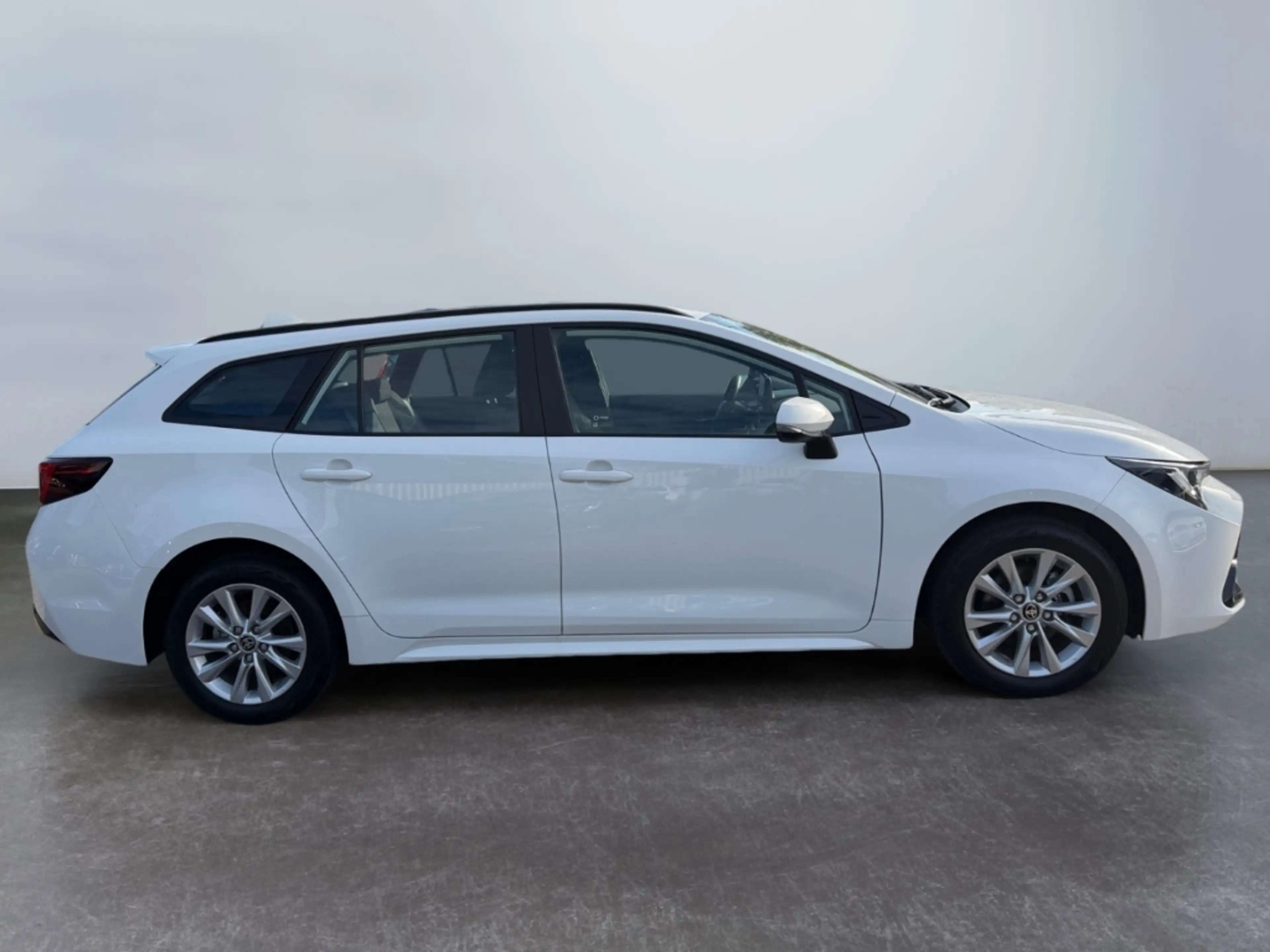 Toyota Corolla 1.8 TS Hybrid Business Edition *SHZ*CAM* — photo 10