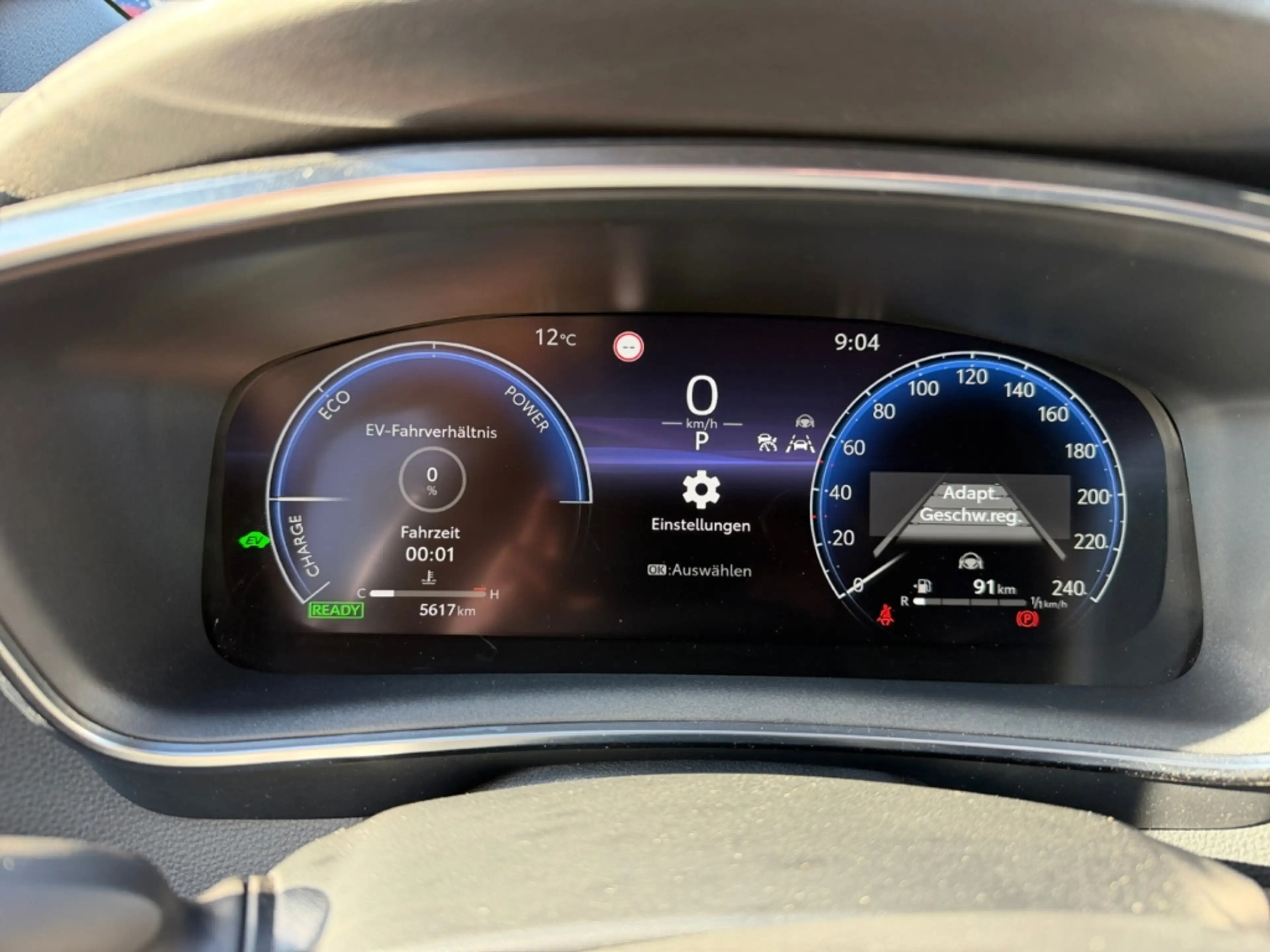 Toyota Corolla 1.8 TS Hybrid Business Edition *SHZ*CAM* — photo 14
