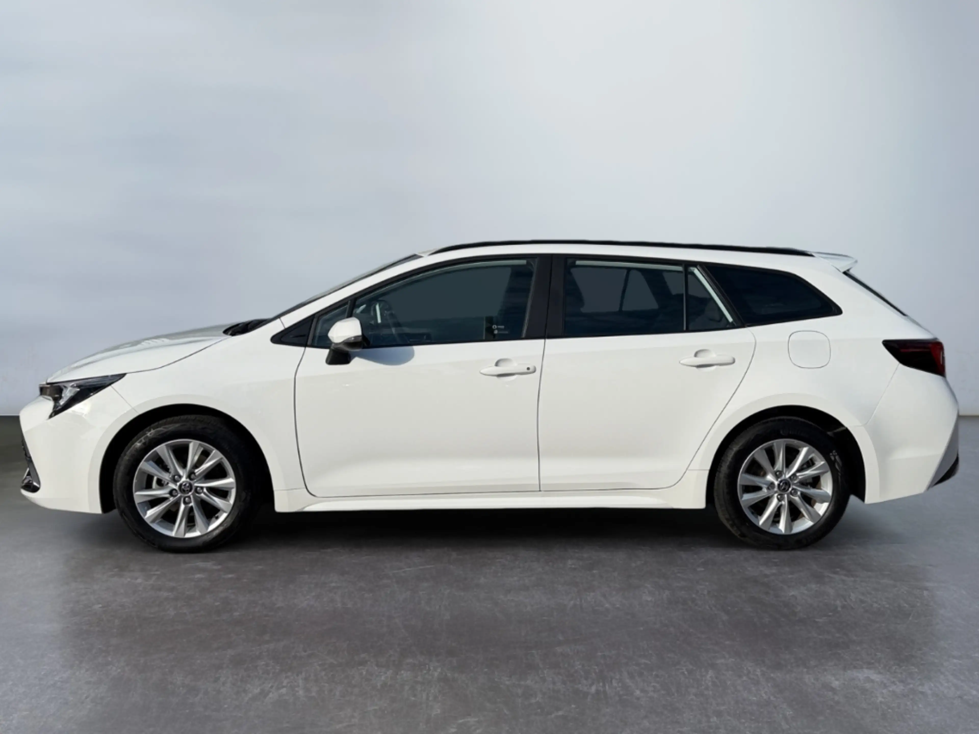 Toyota Corolla 1.8 TS Hybrid Business Edition *SHZ*CAM* — photo 5