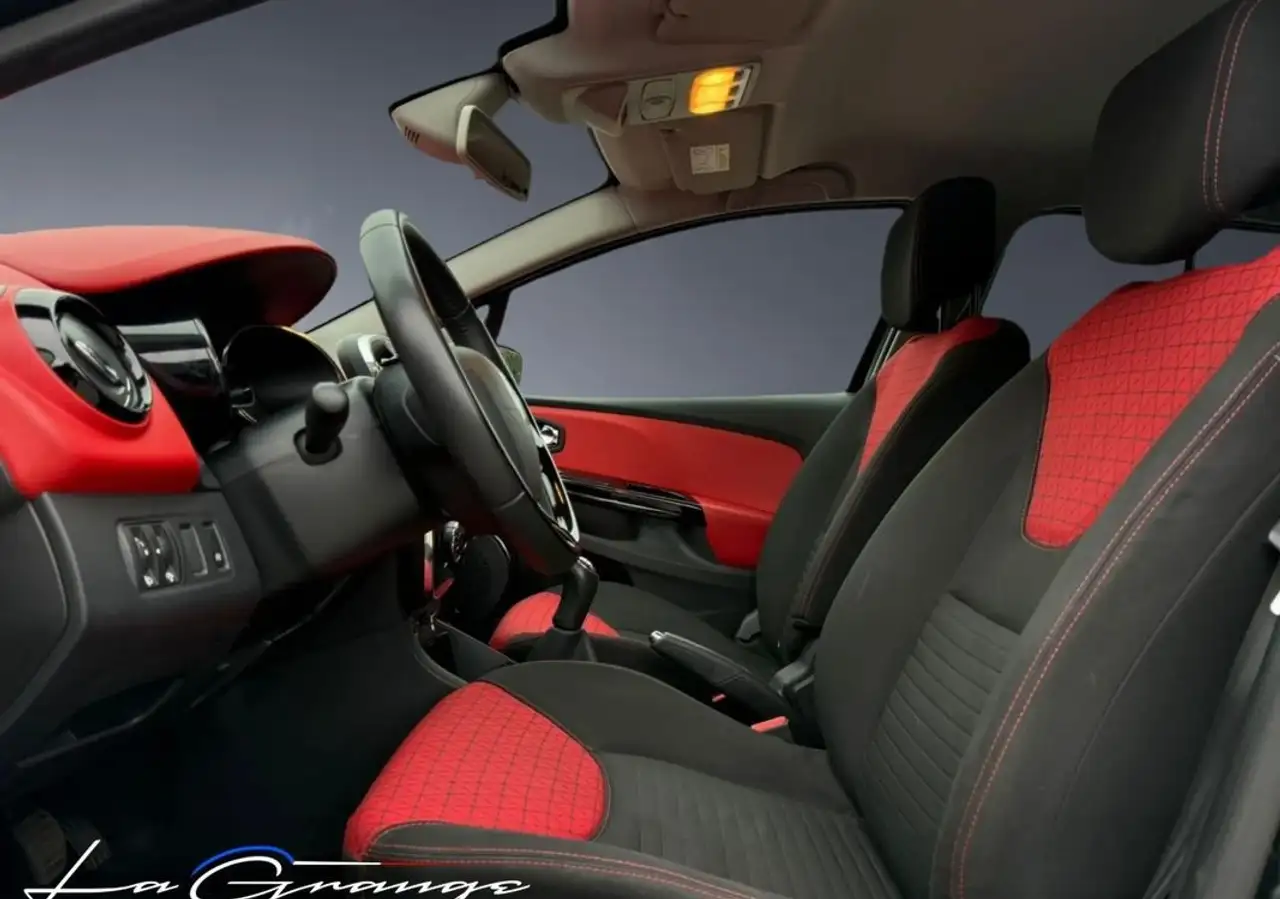 Renault Clio Citadine 5 portes — photo 12