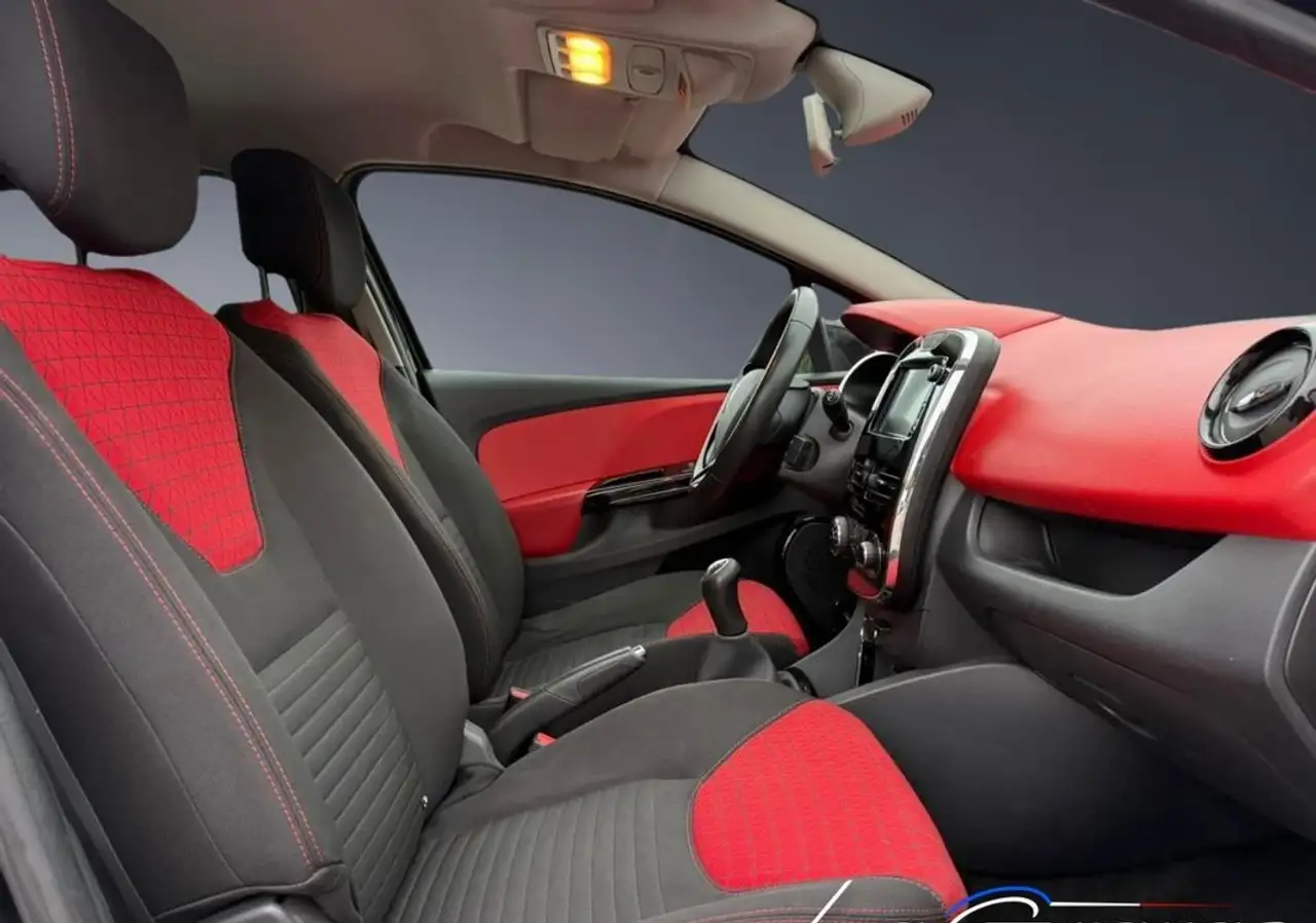 Renault Clio Citadine 5 portes — photo 6